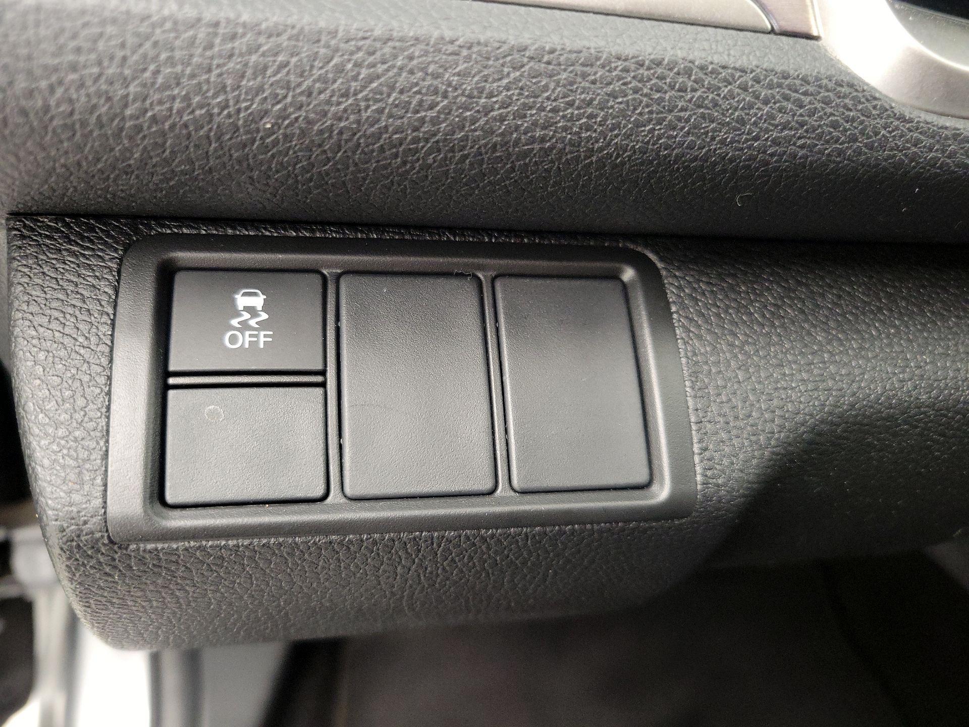 Thumbnail: 2016 Honda Civic - 13