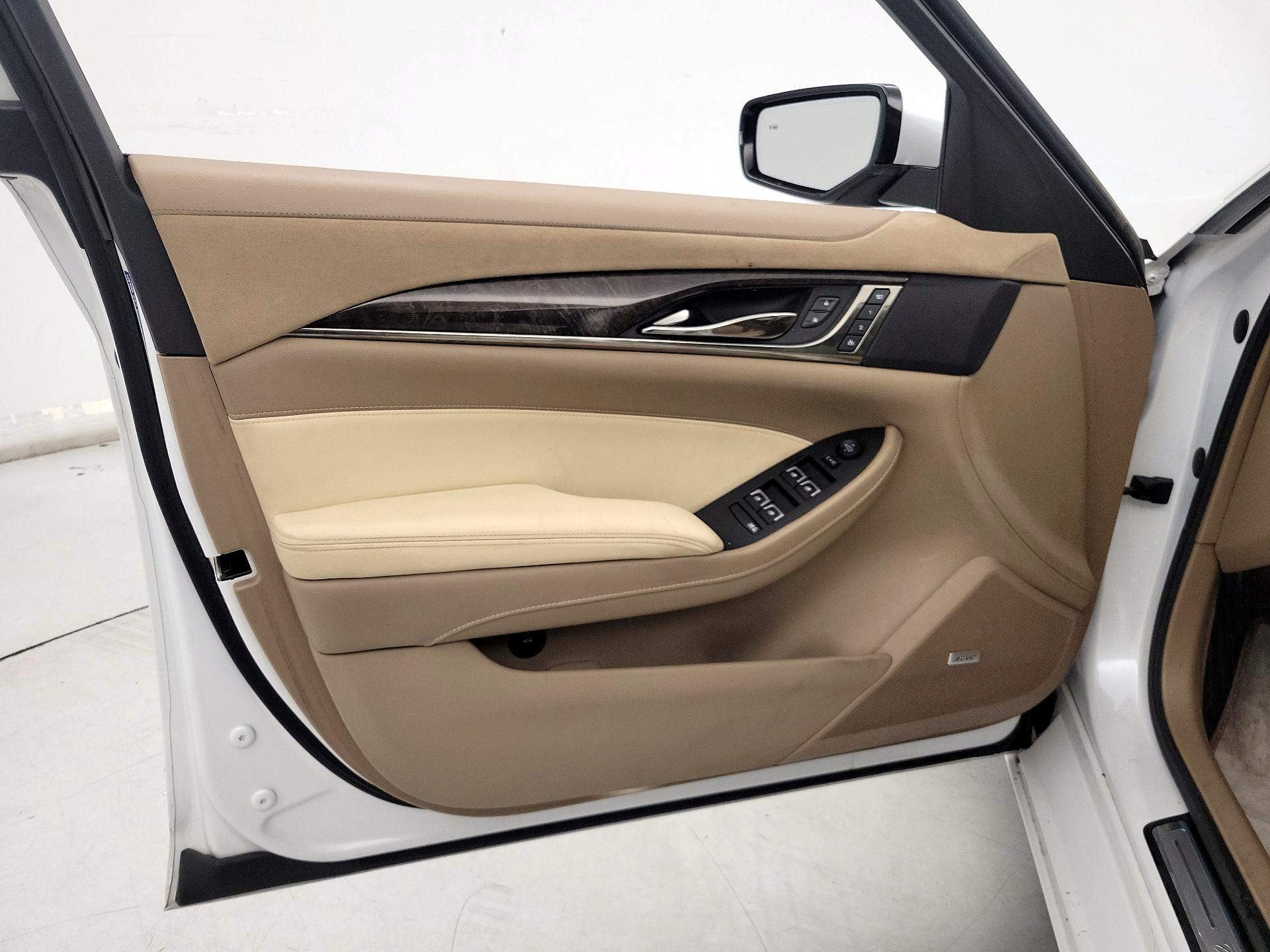 Thumbnail: 2015 Cadillac CTS - 12