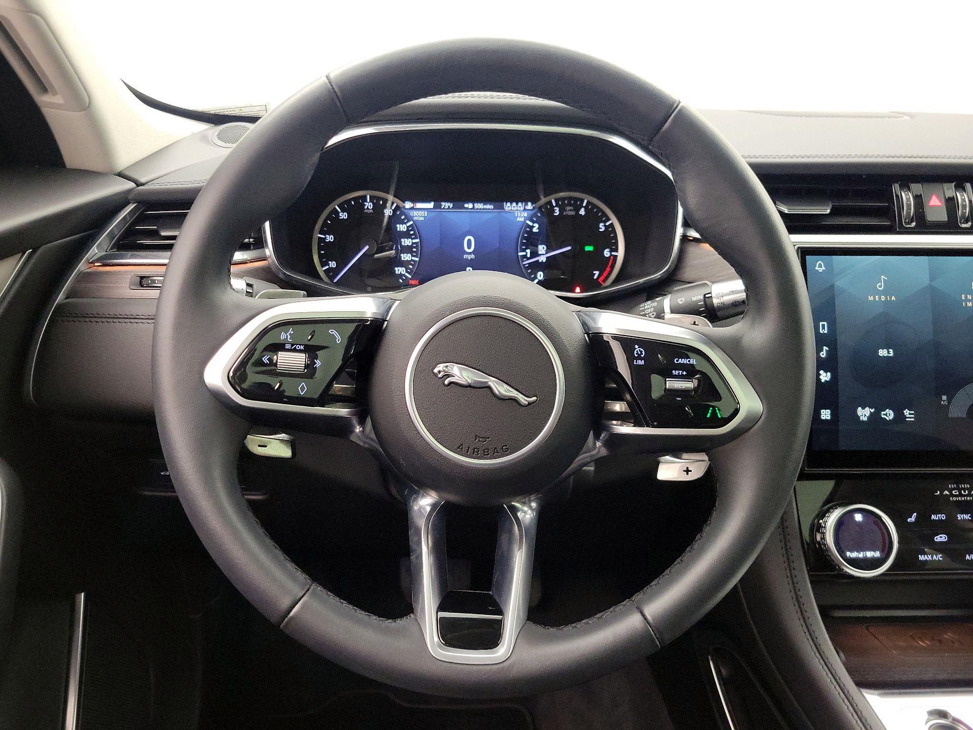 Thumbnail: 2023 Jaguar F-Pace - 10