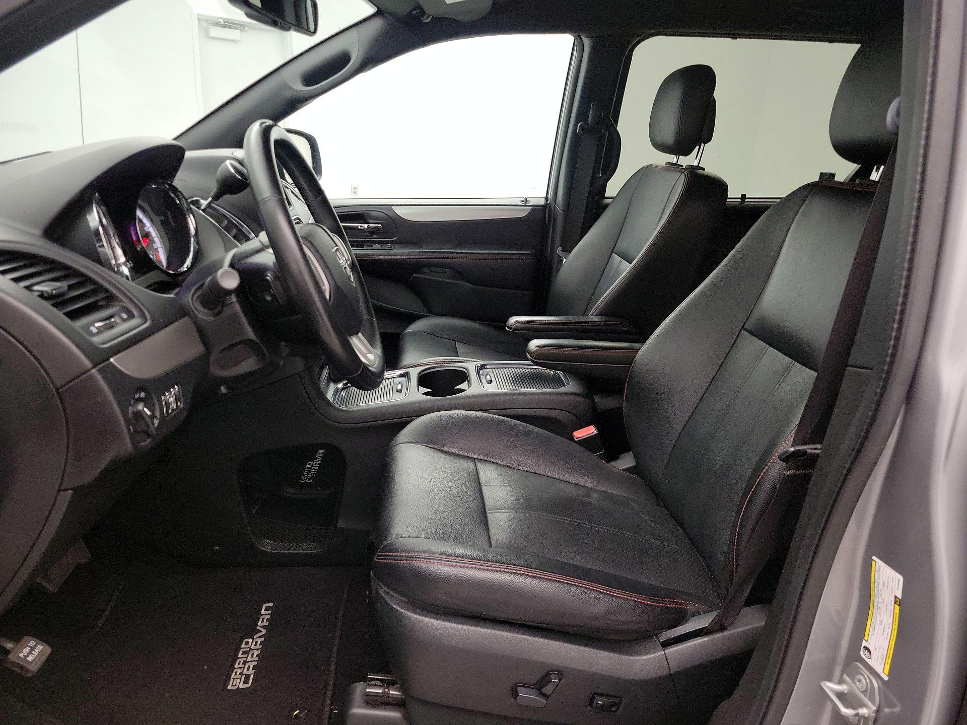 Thumbnail: 2018 Dodge Grand Caravan - 11