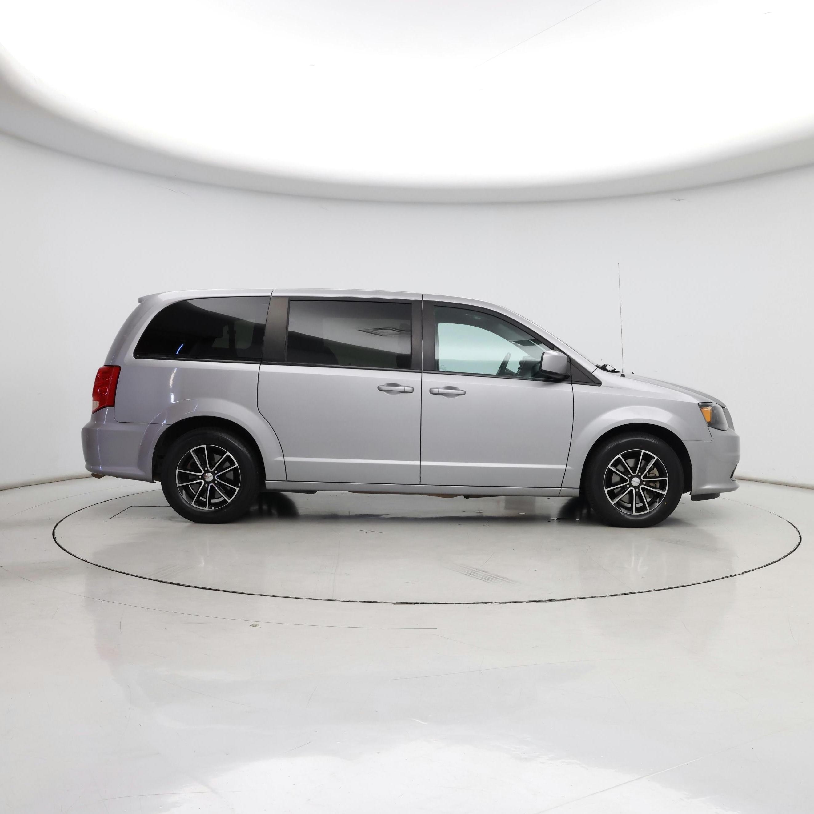 Thumbnail: 2018 Dodge Grand Caravan - 7