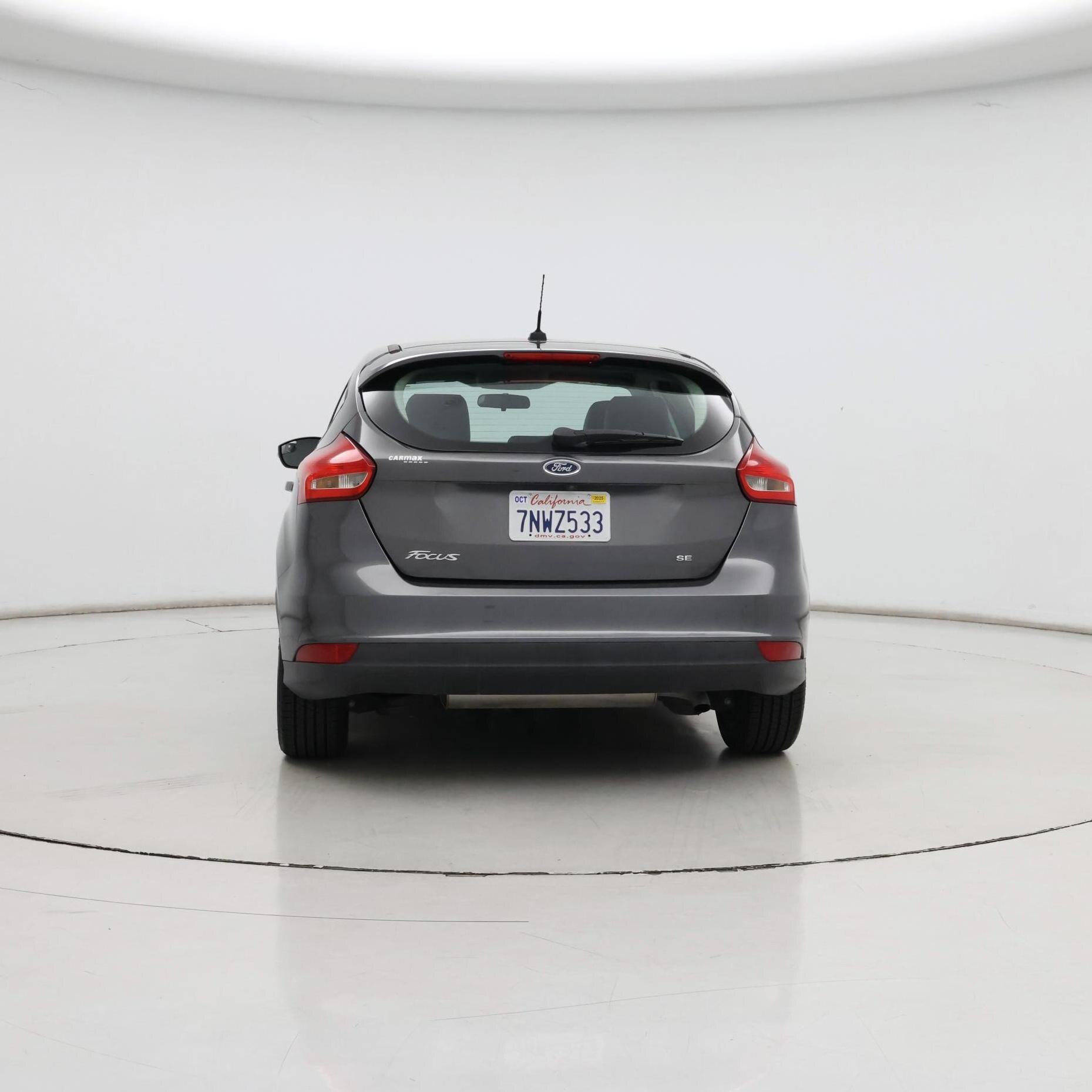 Thumbnail: 2015 Ford Focus - 6