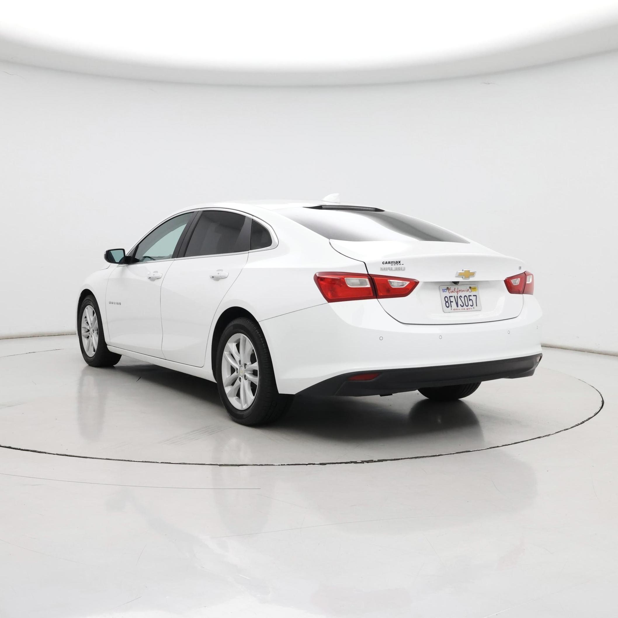 Thumbnail: 2018 Chevrolet Malibu - 2
