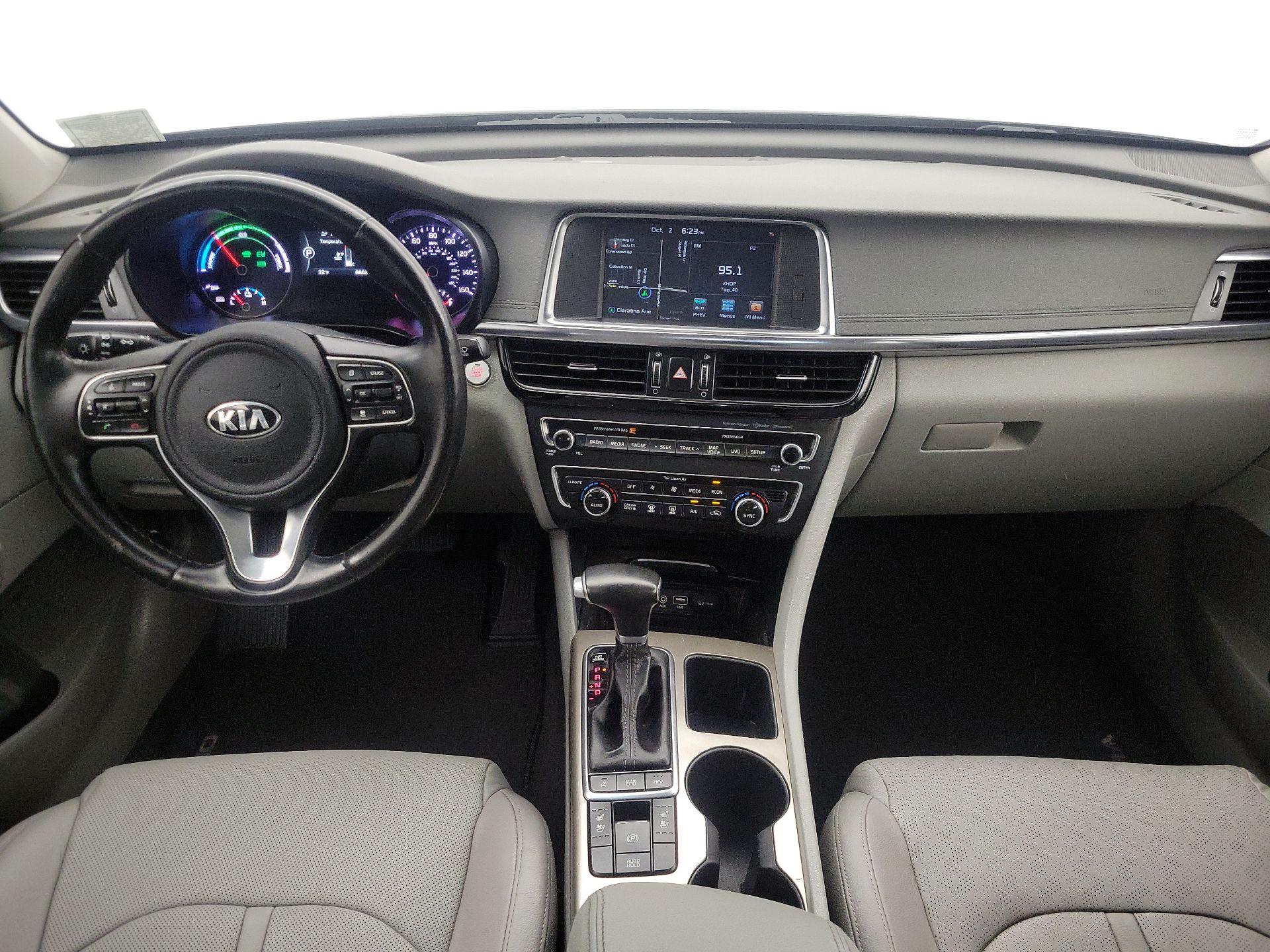 Thumbnail: 2017 Kia Optima - 9