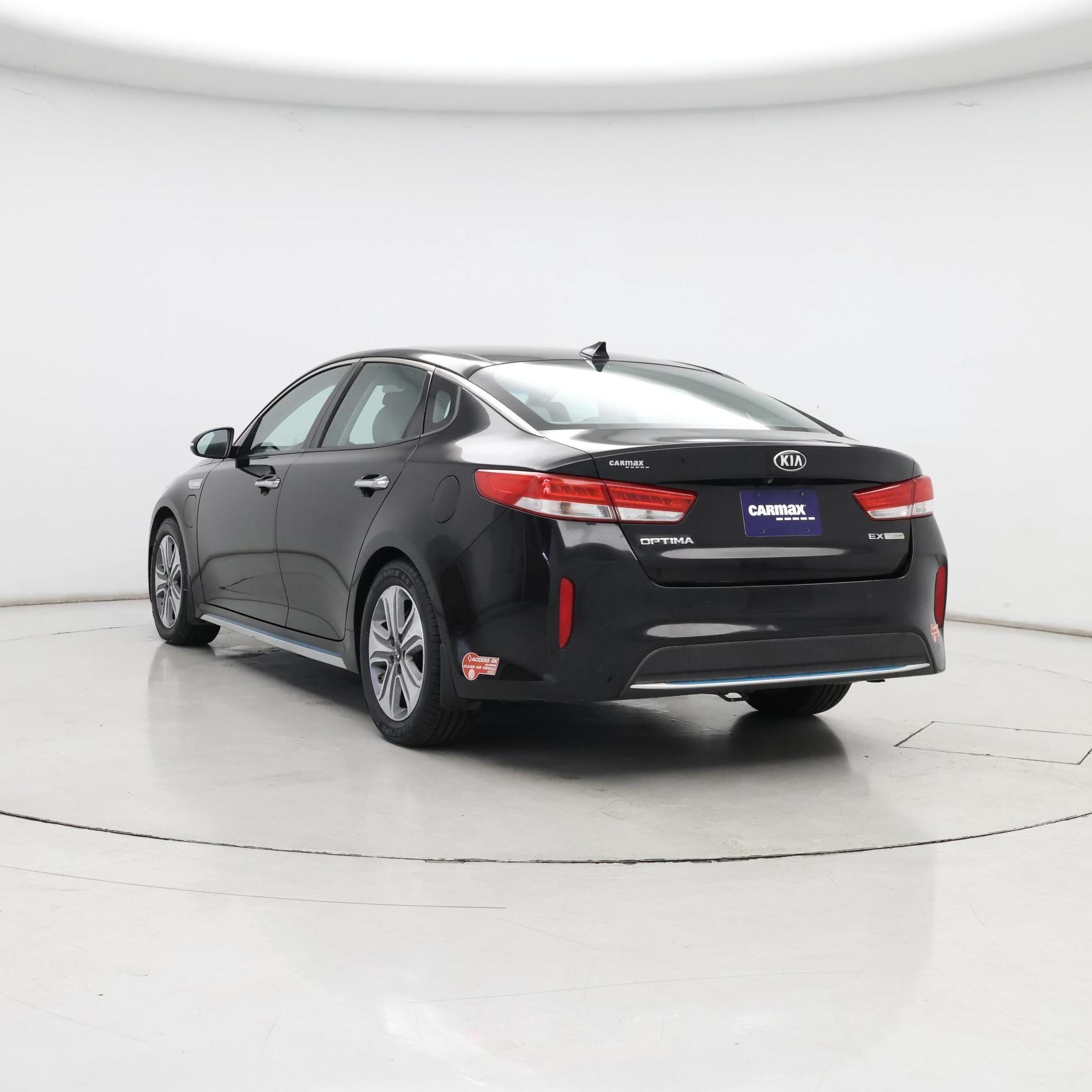 Thumbnail: 2017 Kia Optima - 2