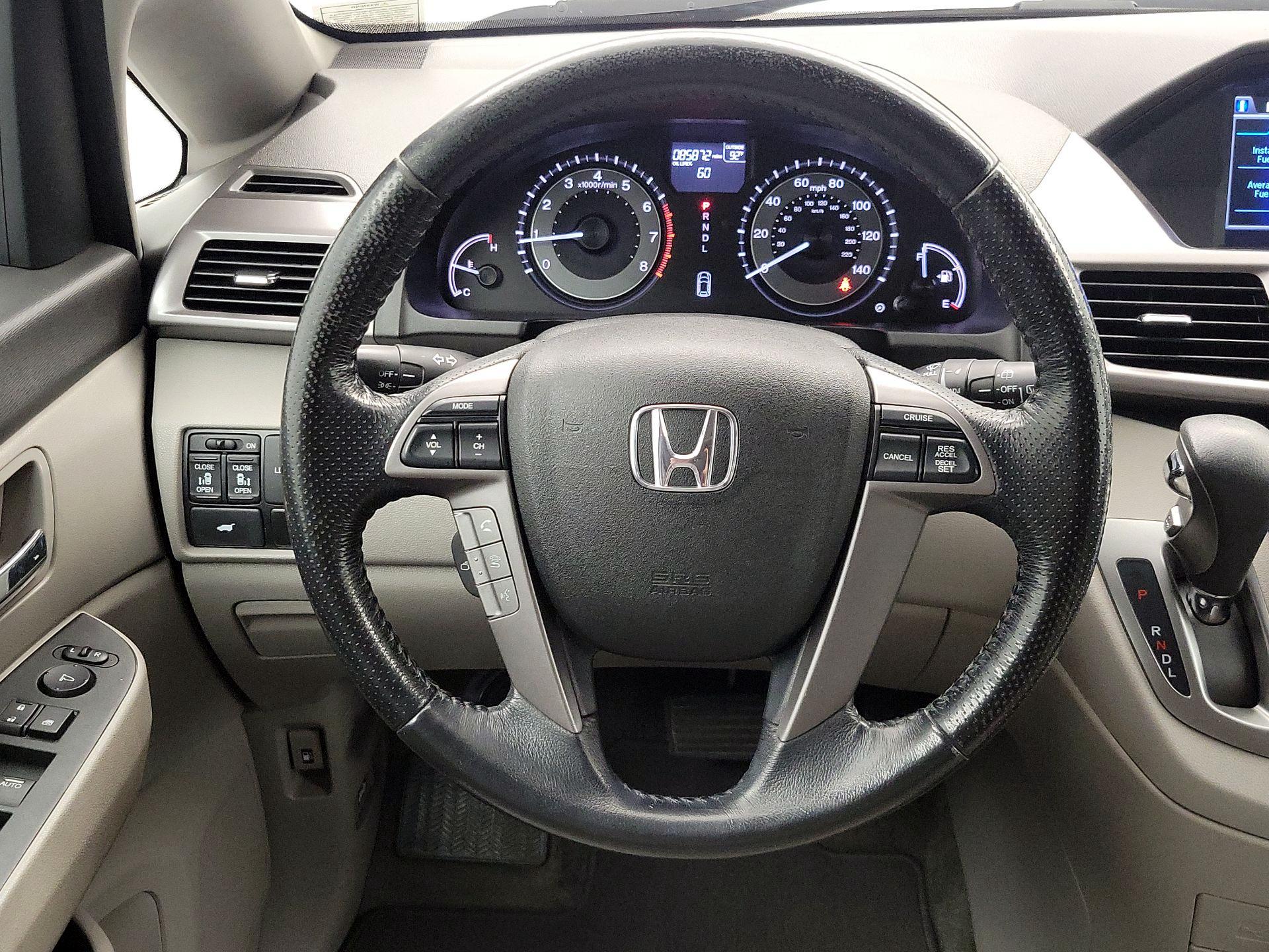 Thumbnail: 2015 Honda Odyssey - 10