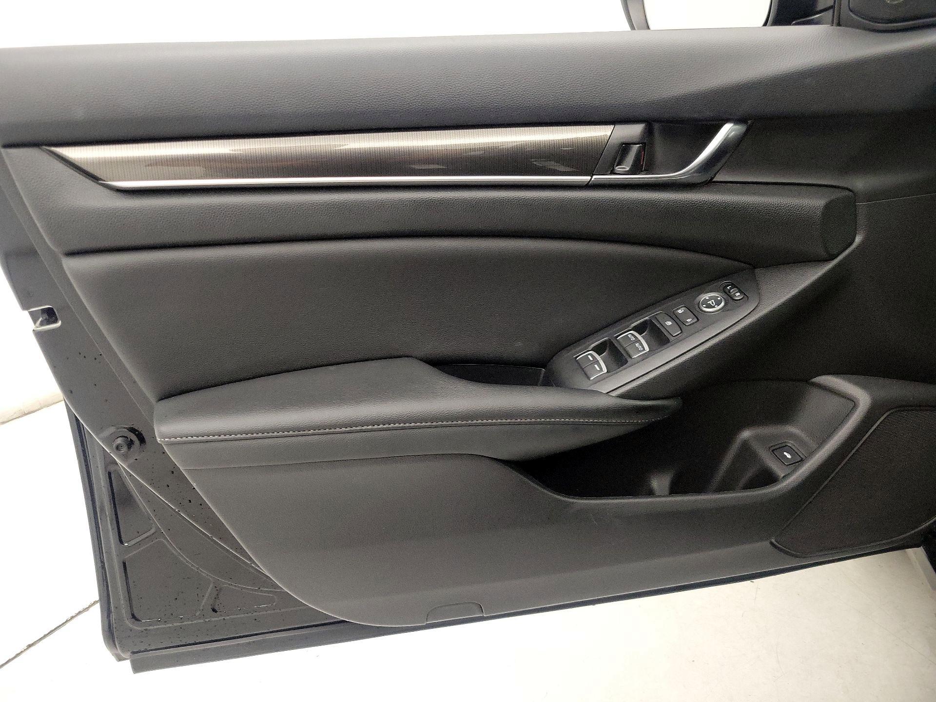 Thumbnail: 2020 Honda Accord - 12