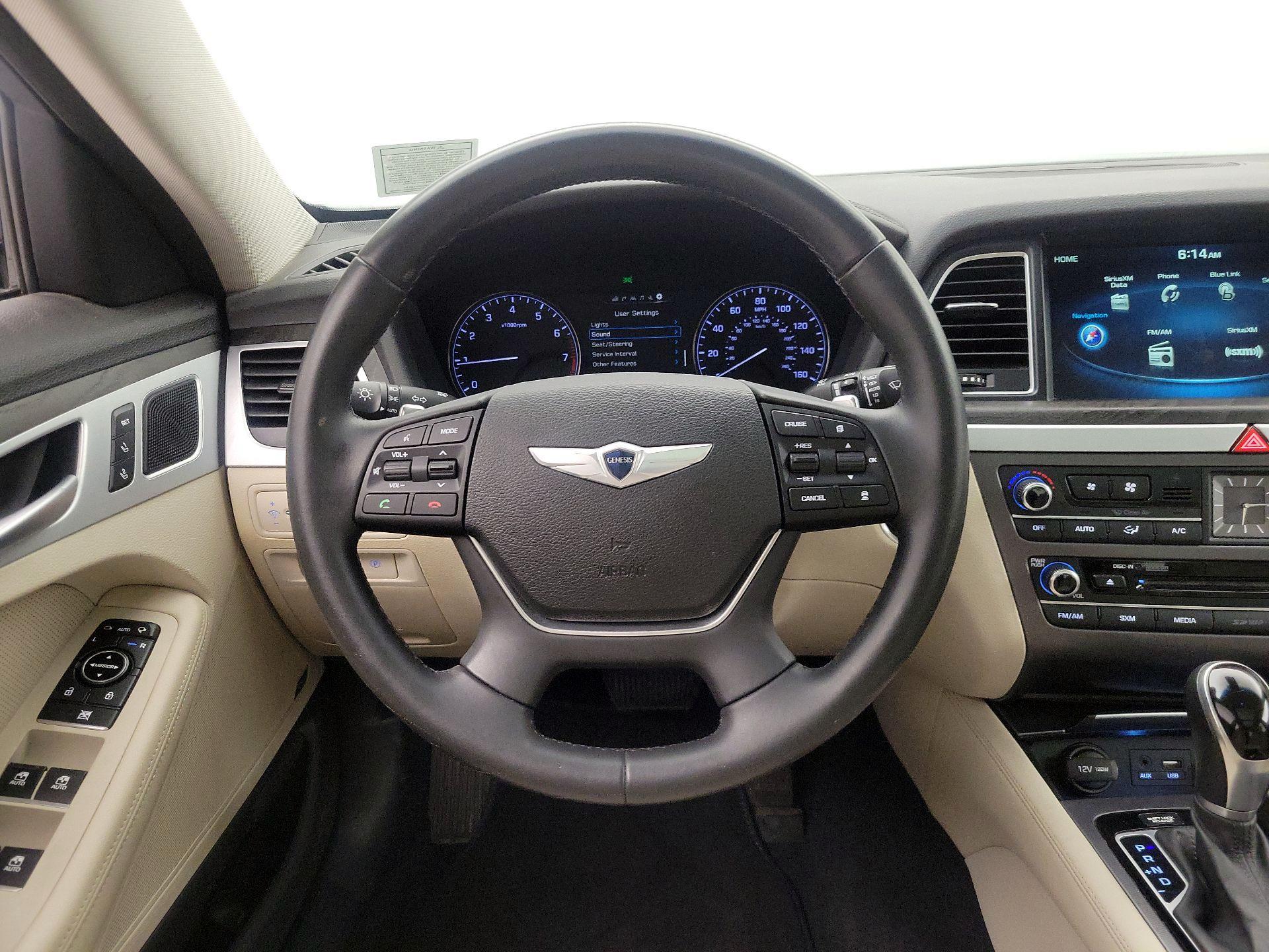 Thumbnail: 2015 Hyundai Genesis - 10