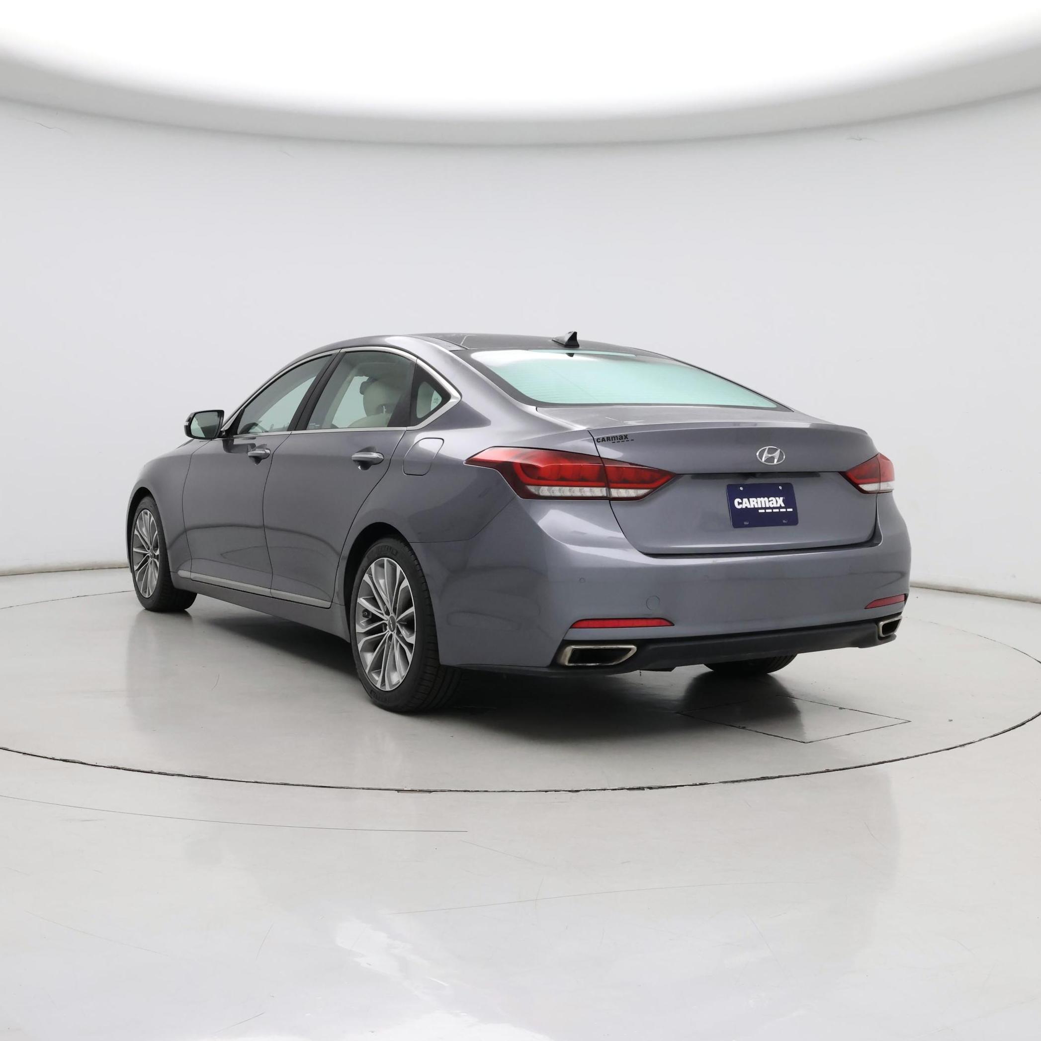 Thumbnail: 2015 Hyundai Genesis - 2