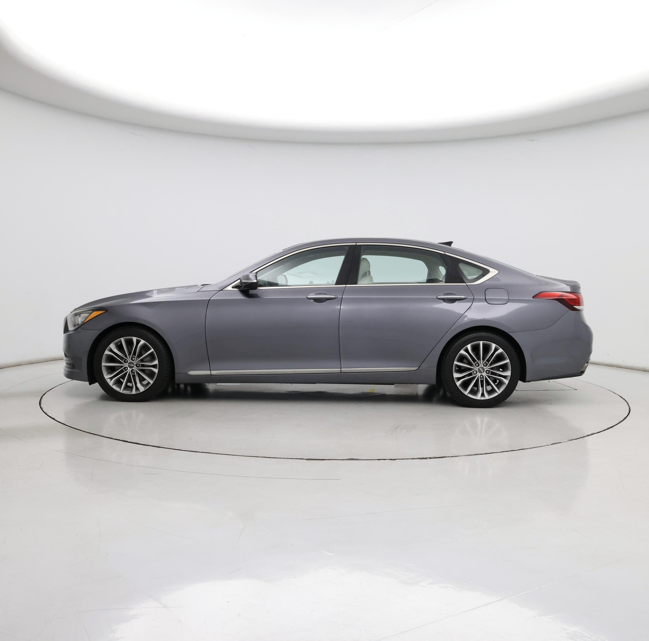 Thumbnail: 2015 Hyundai Genesis - 3