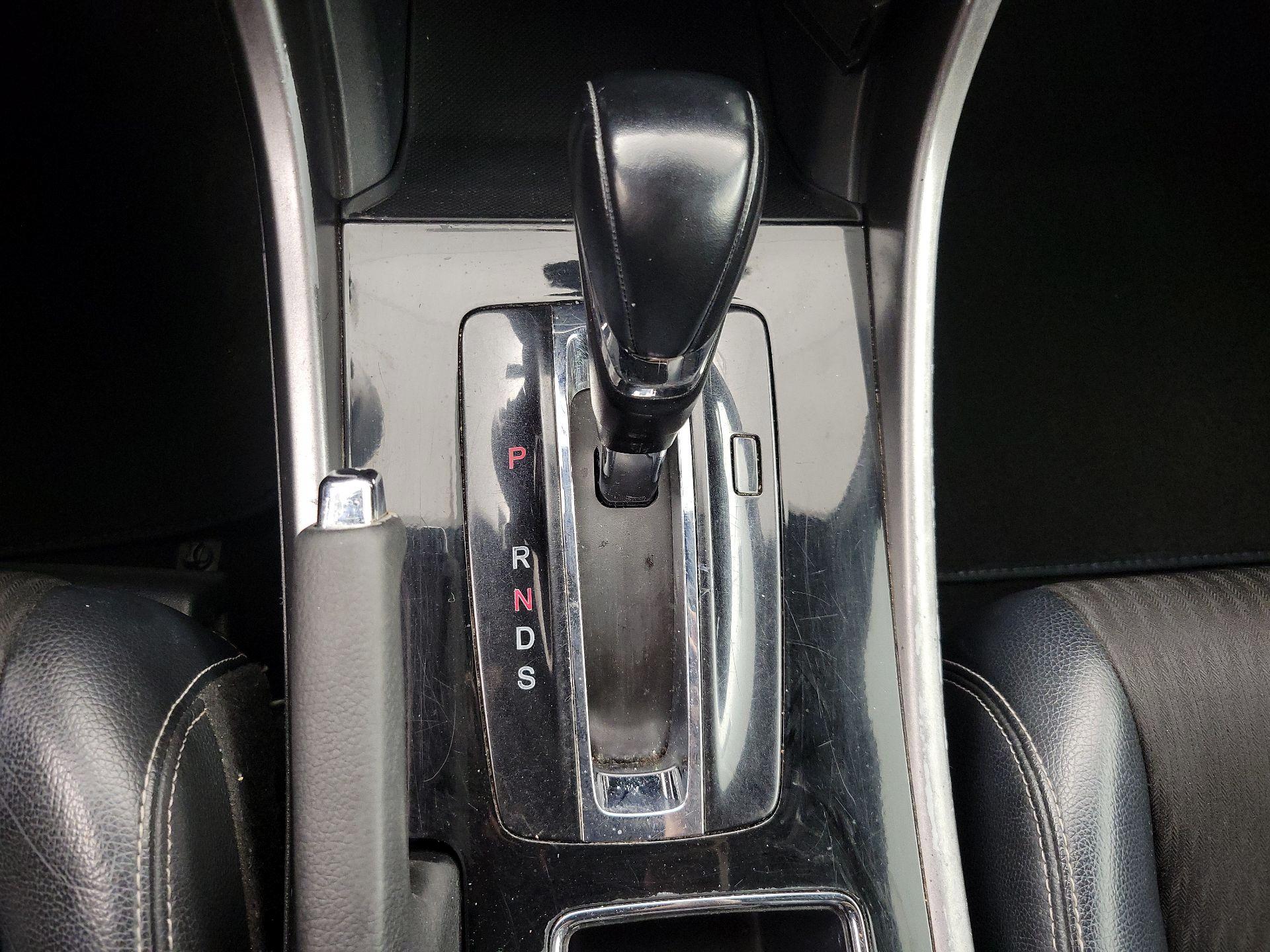 Thumbnail: 2016 Honda Accord - 17