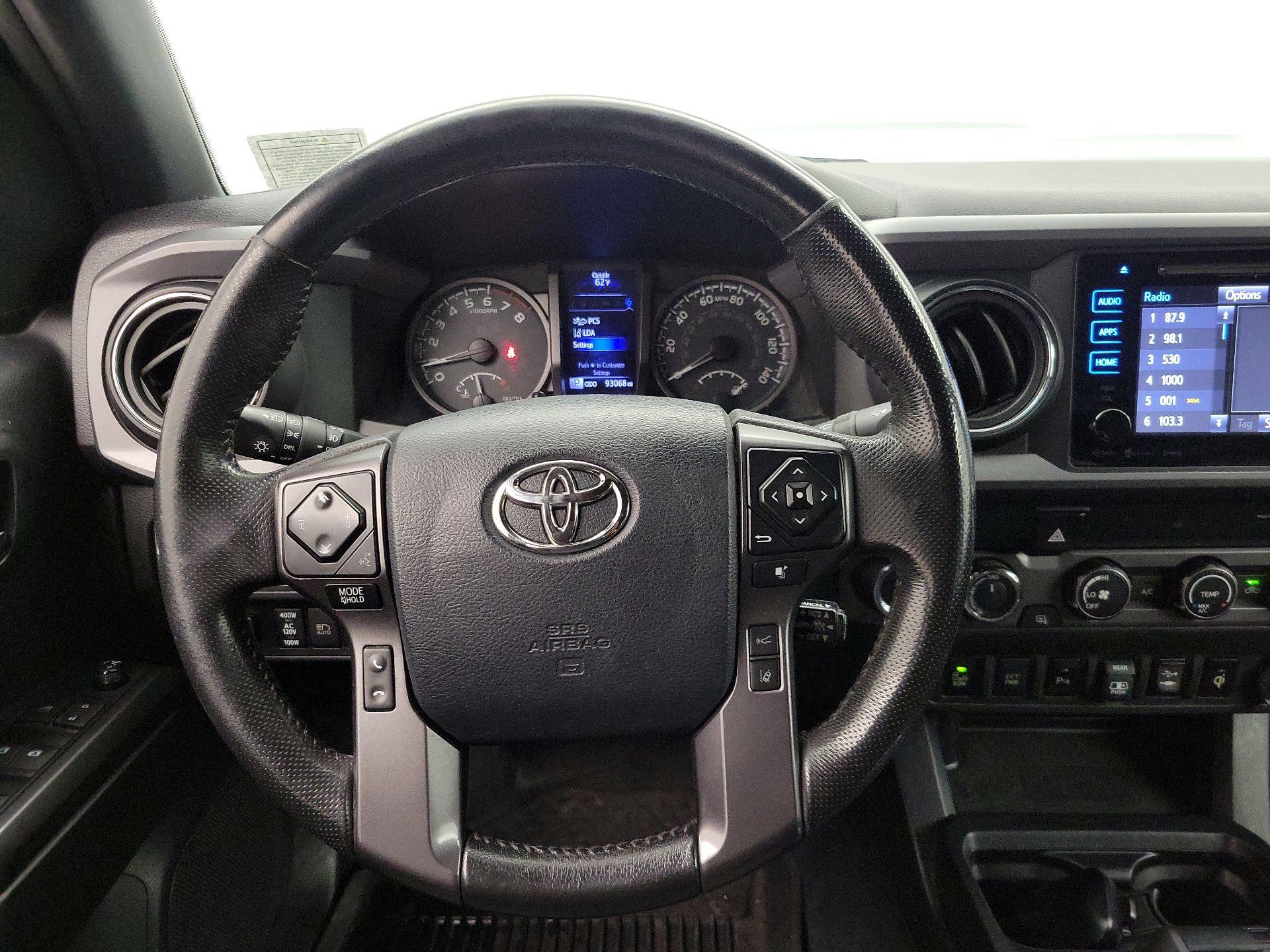 Thumbnail: 2019 Toyota Tacoma - 10