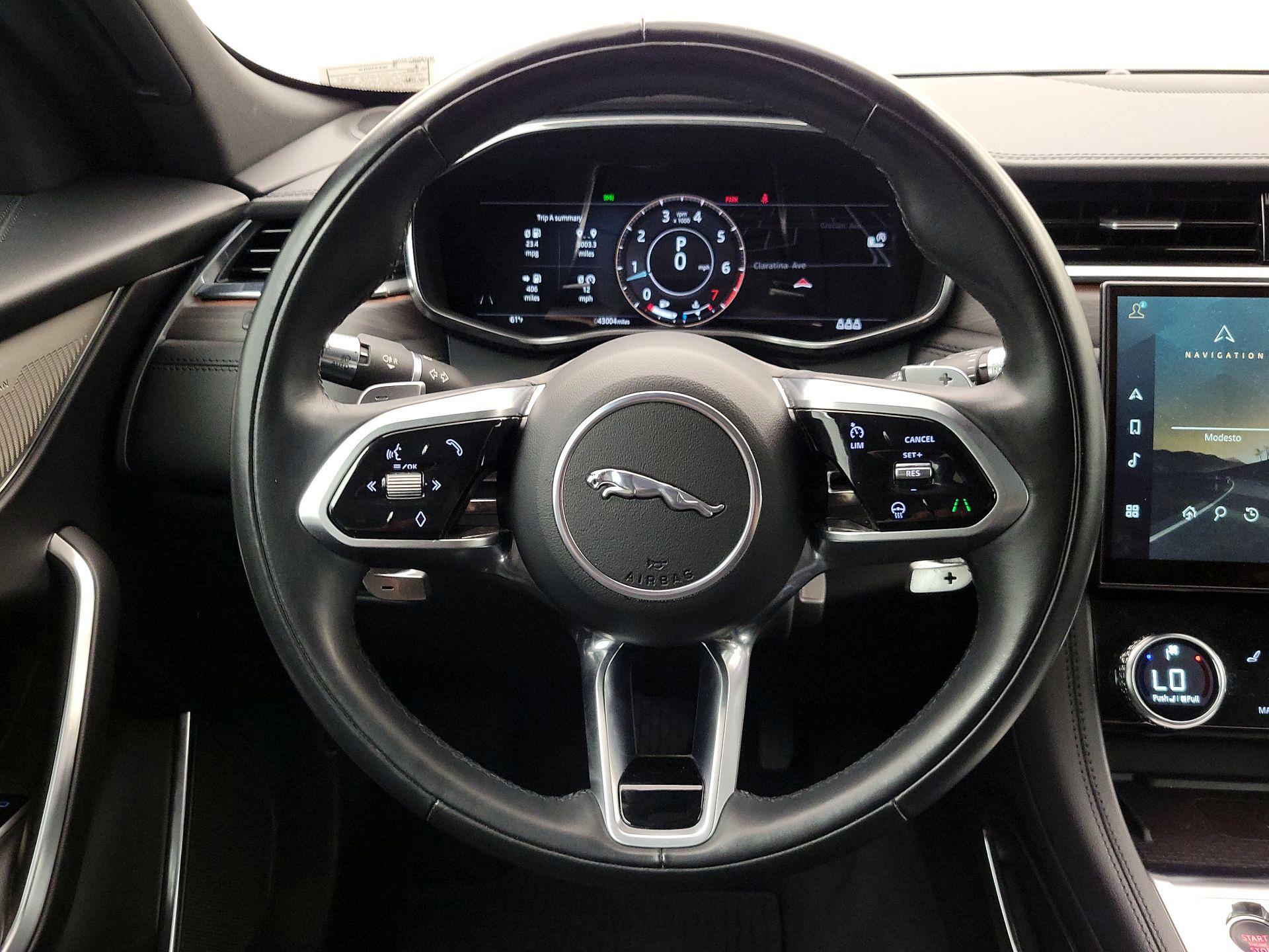 Thumbnail: 2021 Jaguar F-Pace - 10