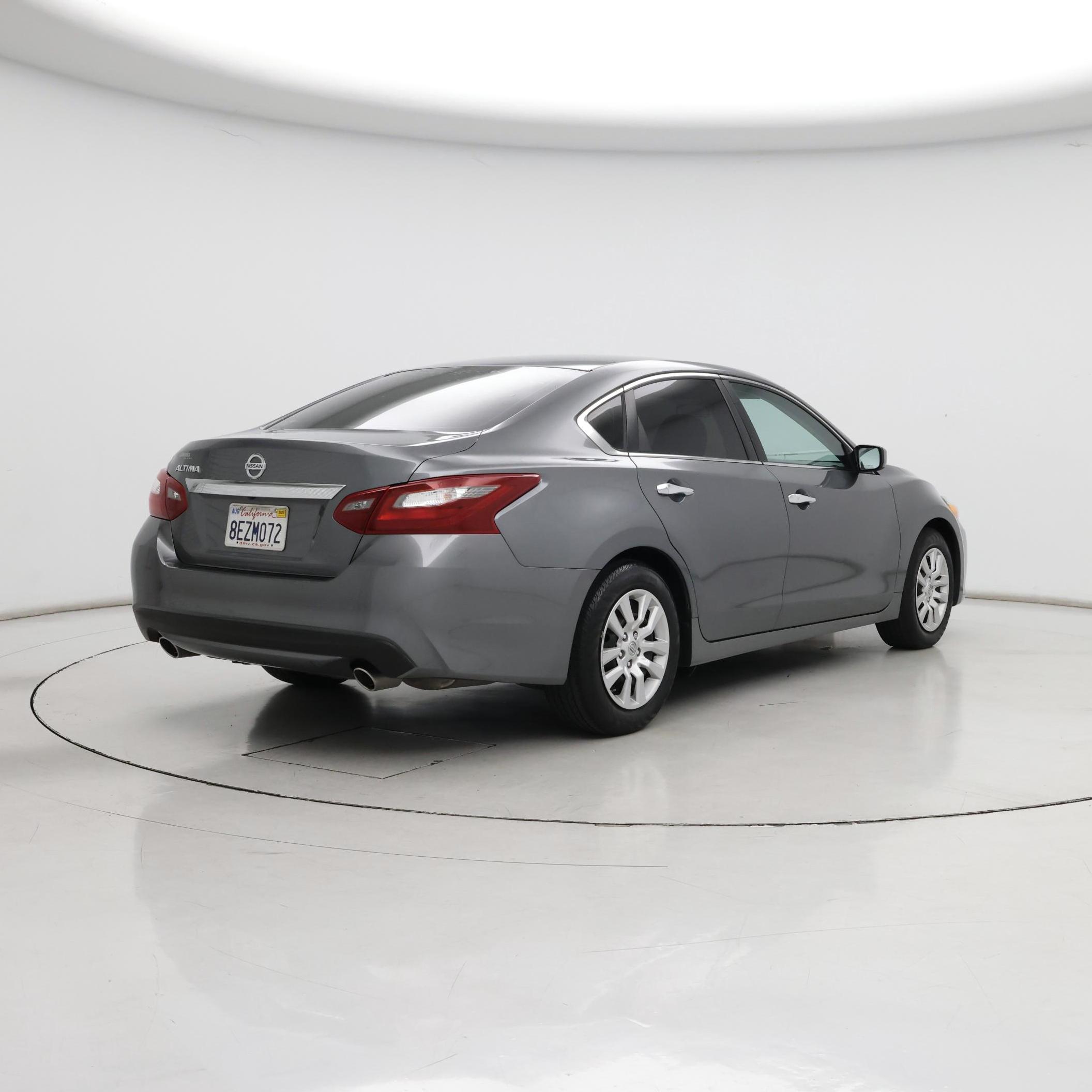 Thumbnail: 2018 Nissan Altima - 8