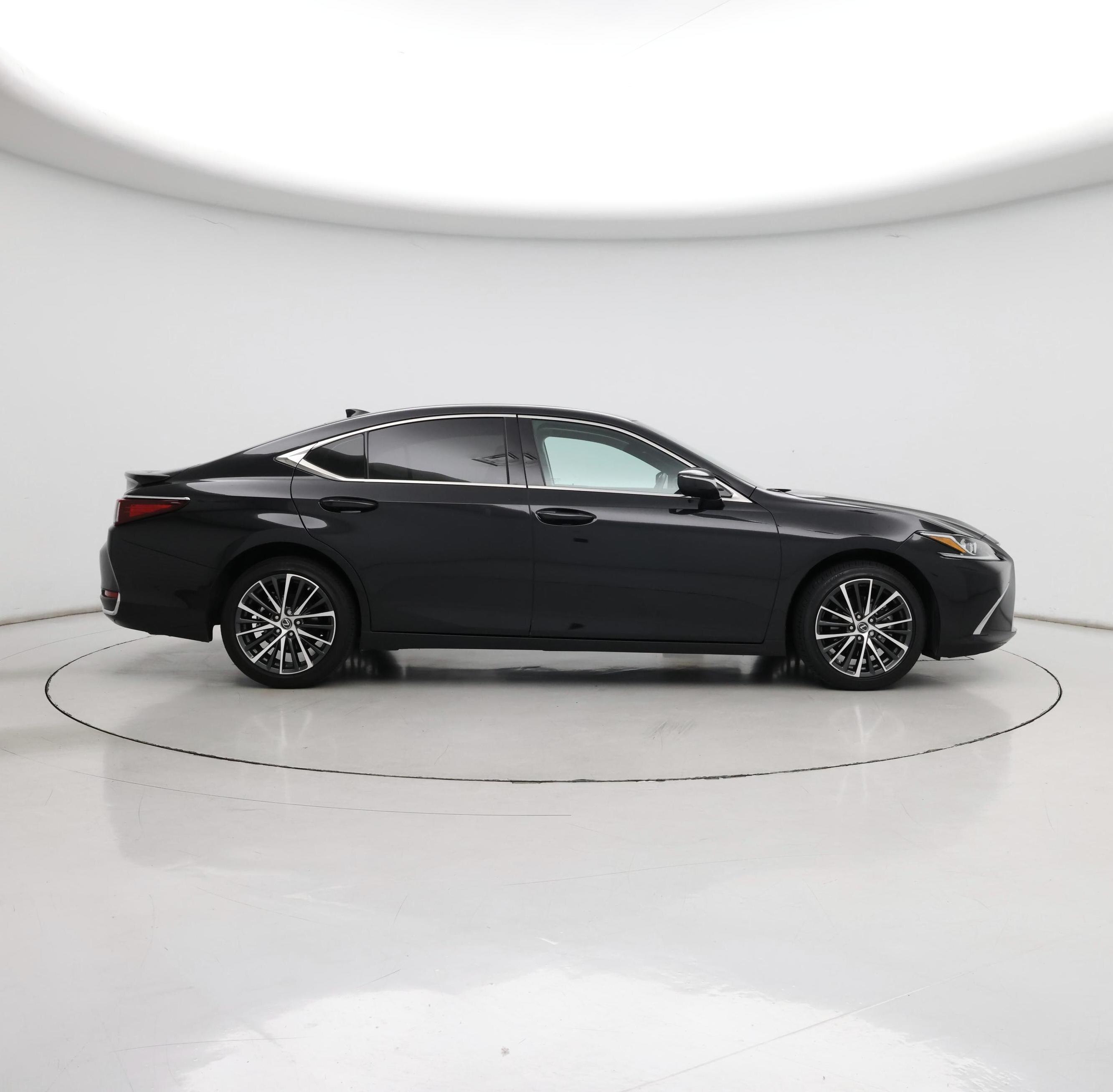Thumbnail: 2024 Lexus ES - 7