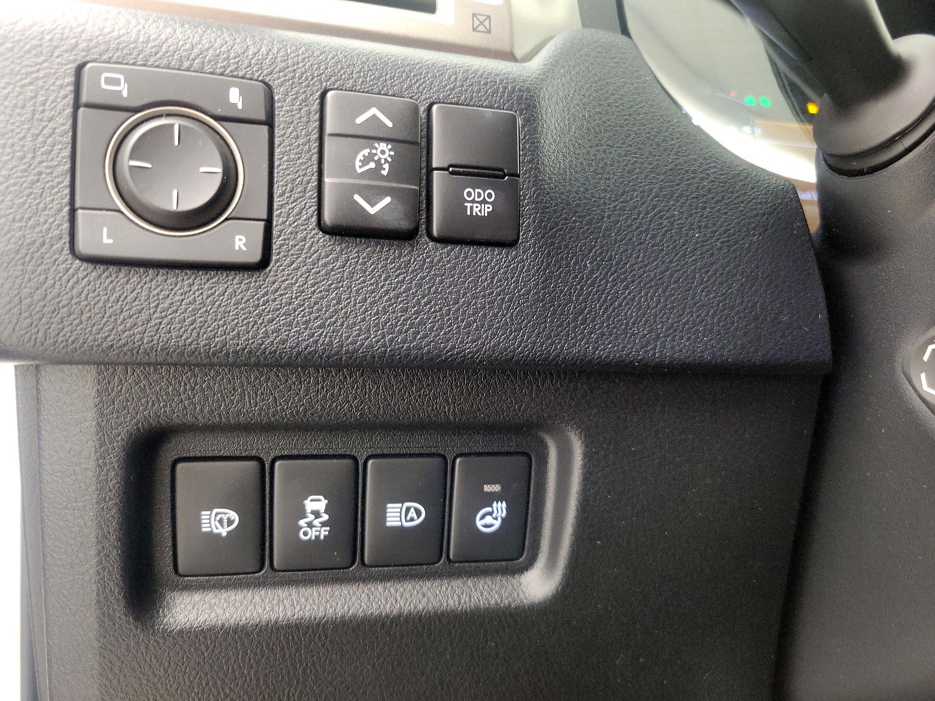 Thumbnail: 2021 Lexus GX - 13