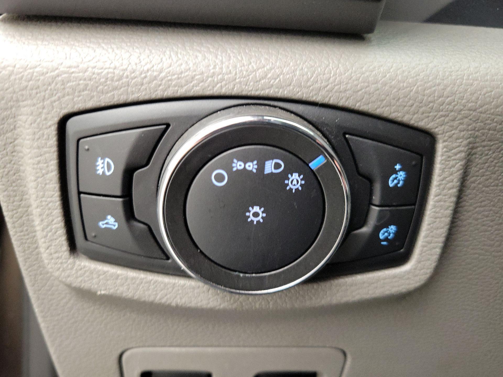Thumbnail: 2016 Ford F-150 - 13