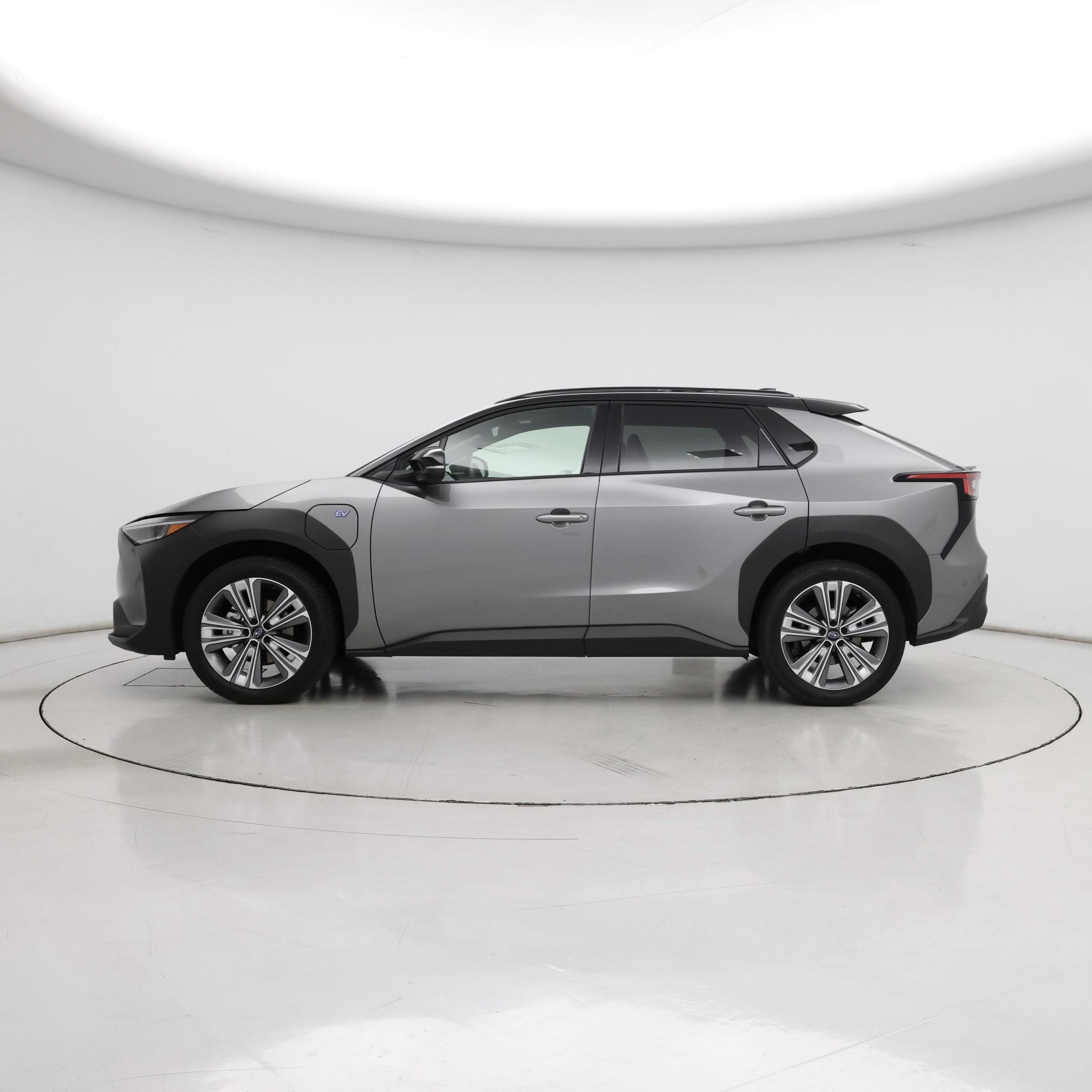 Thumbnail: 2023 Subaru Solterra - 3