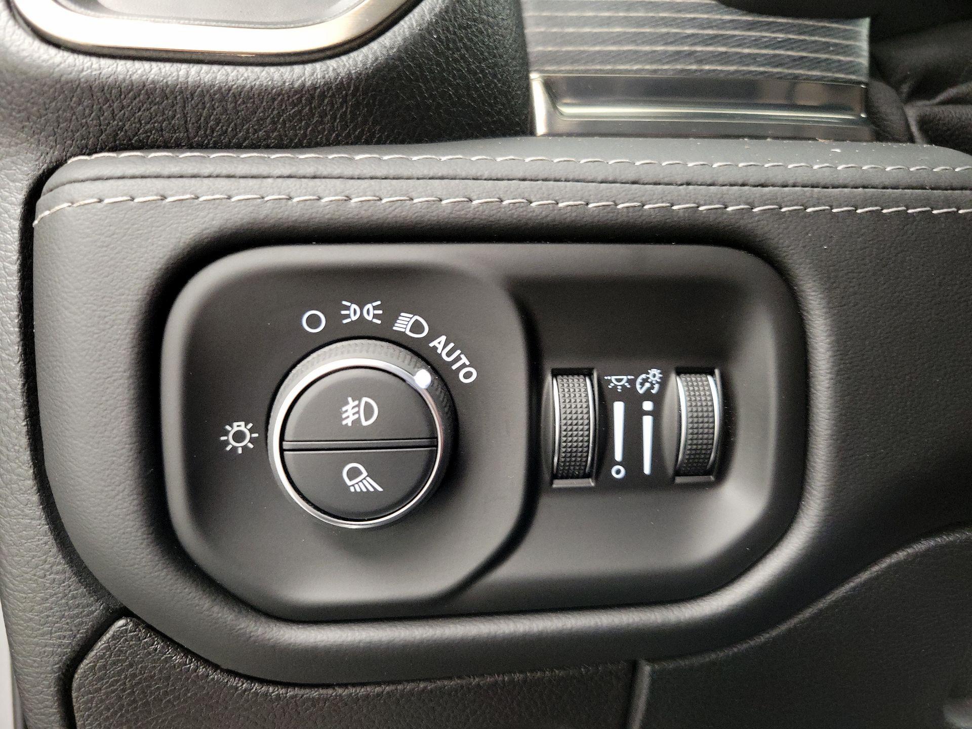 Thumbnail: 2021 RAM 1500 - 13