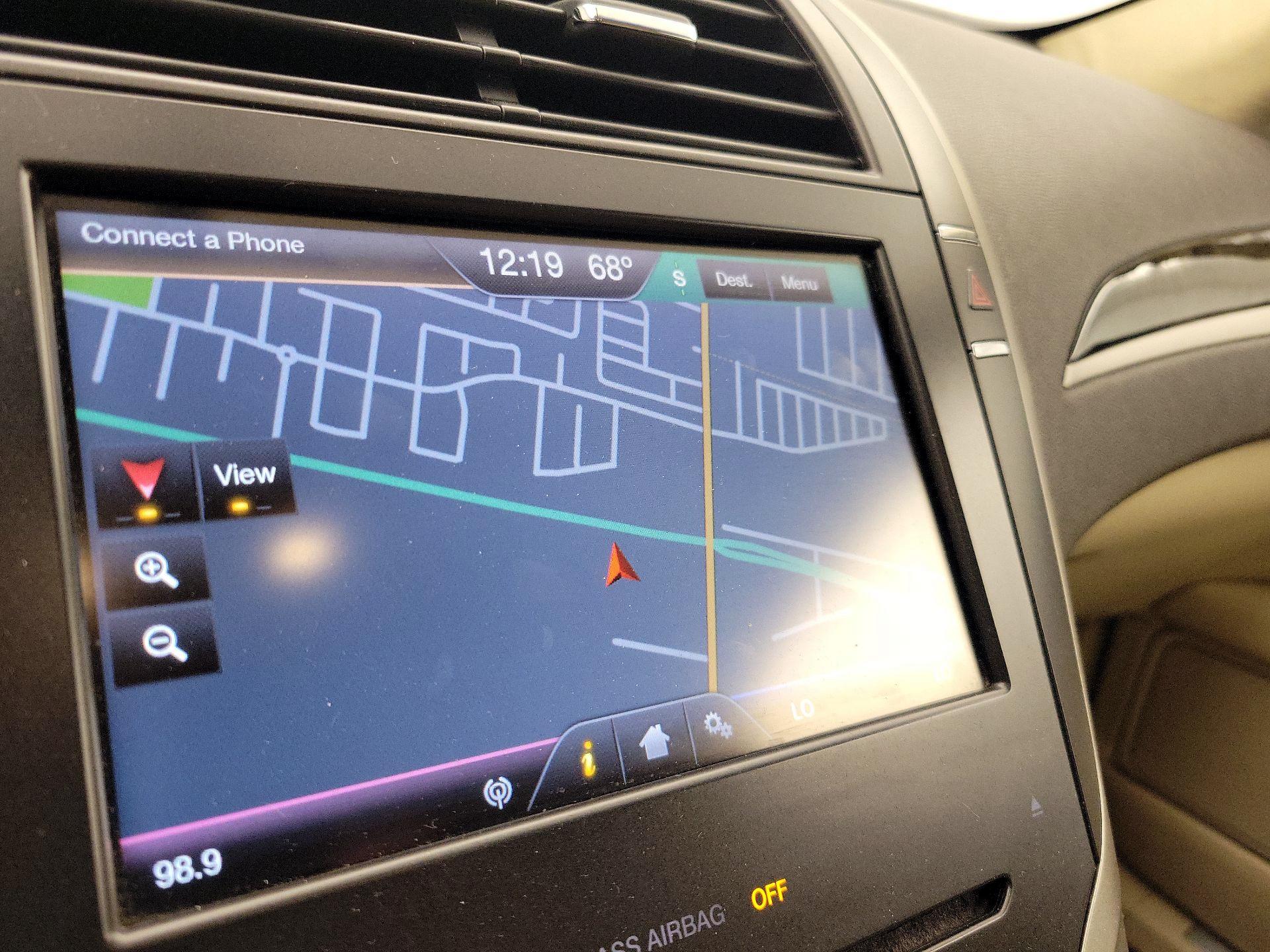 Thumbnail: 2015 Lincoln MKZ - 14