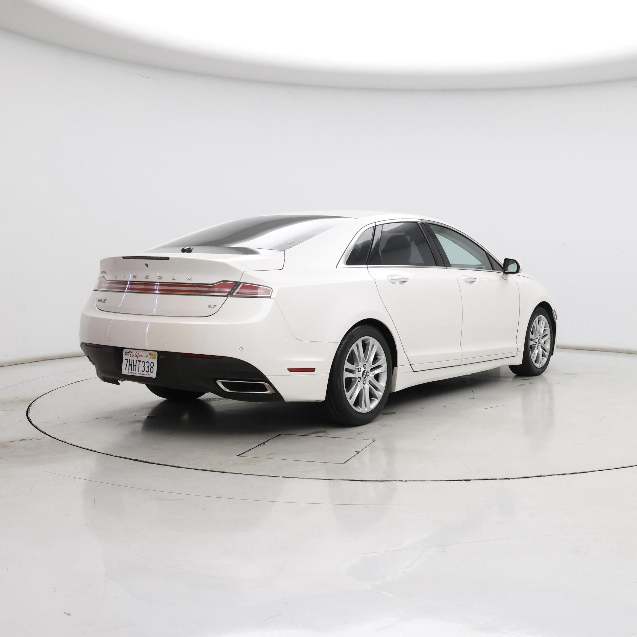 Thumbnail: 2015 Lincoln MKZ - 8