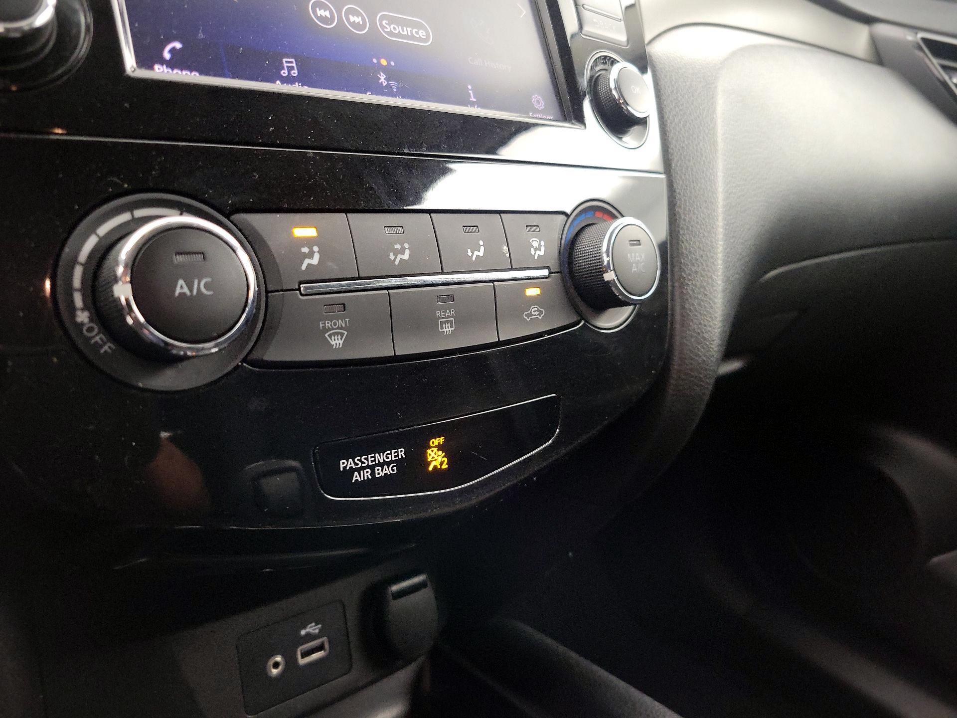 Thumbnail: 2019 Nissan Rogue Sport - 16