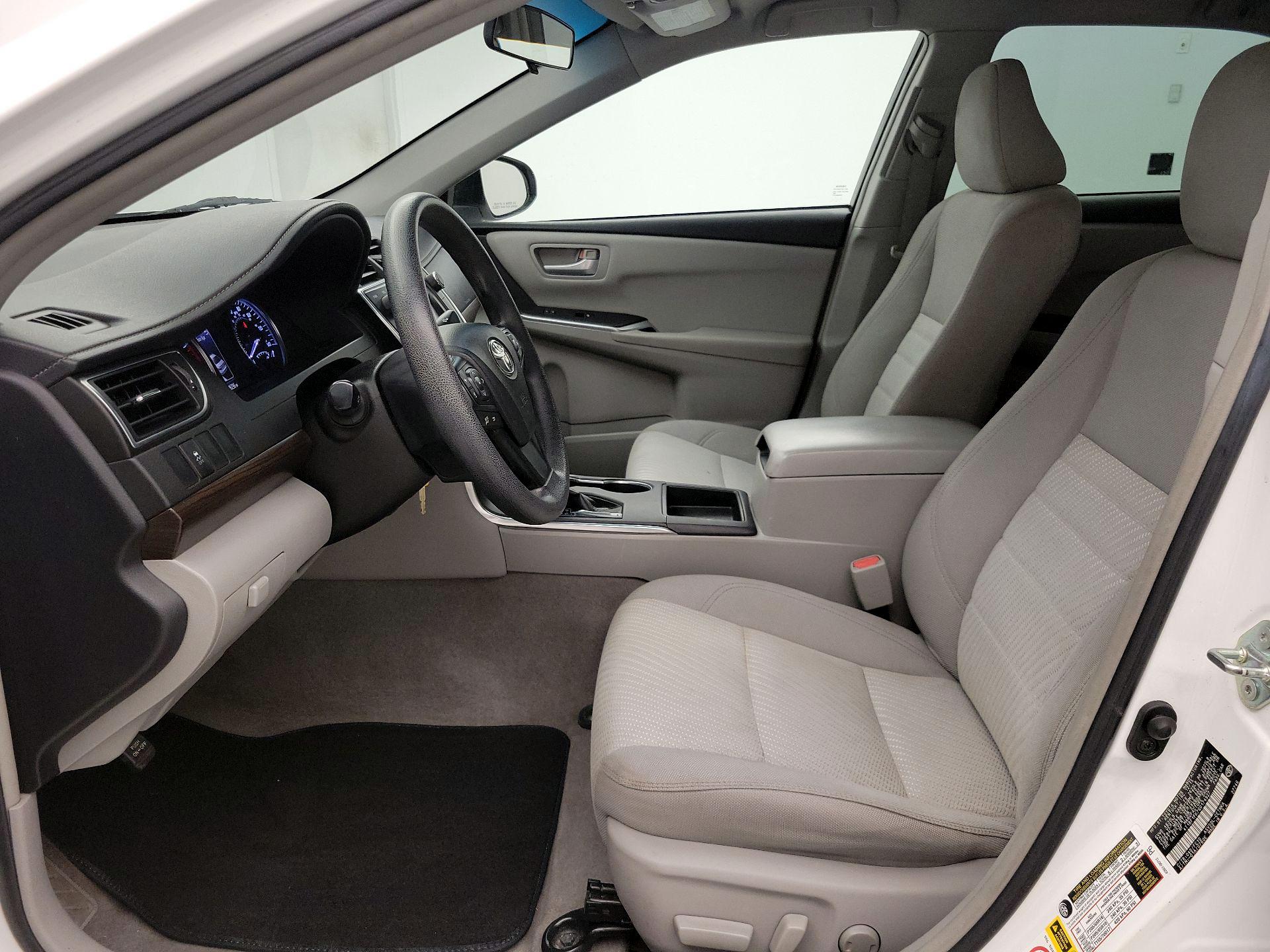 Thumbnail: 2016 Toyota Camry - 11
