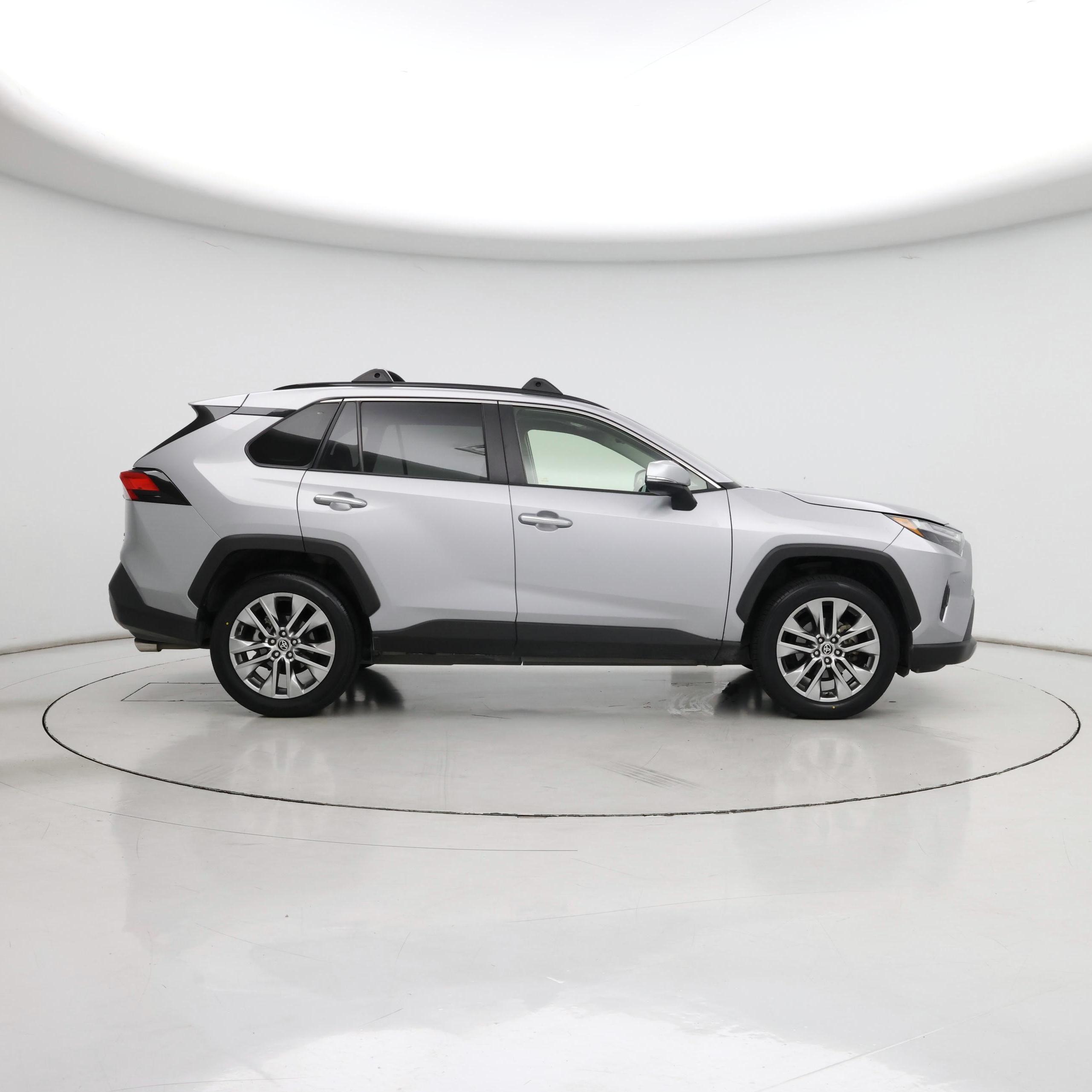 Thumbnail: 2022 Toyota RAV4 - 7