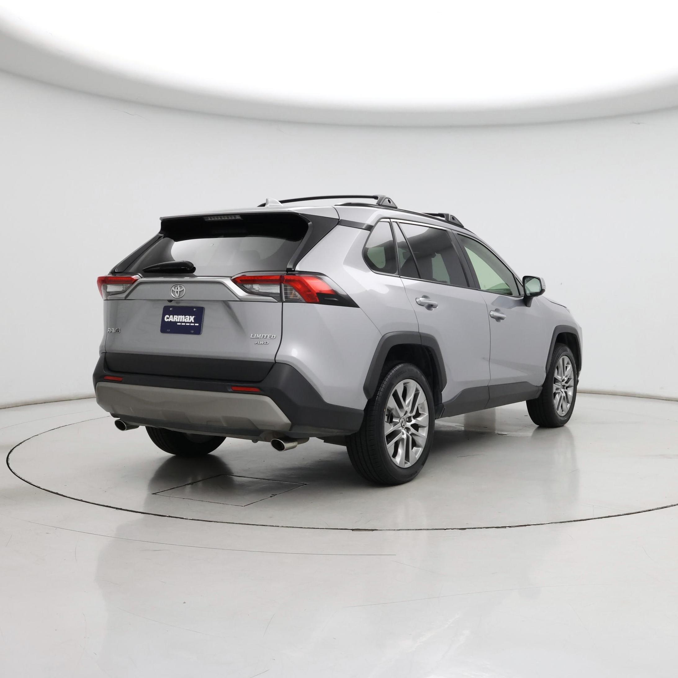 Thumbnail: 2022 Toyota RAV4 - 8