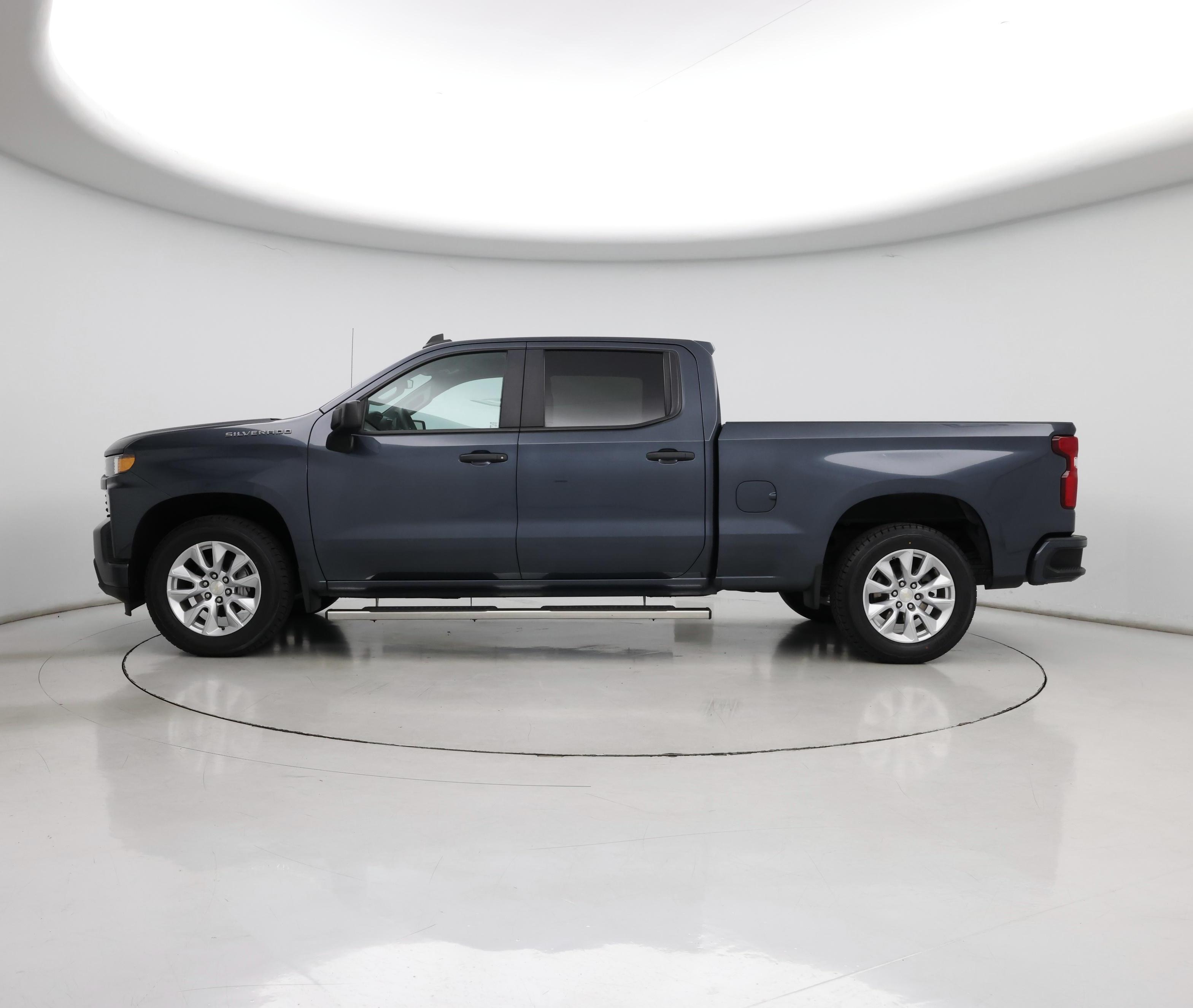 Thumbnail: 2020 Chevrolet Silverado 1500 - 3
