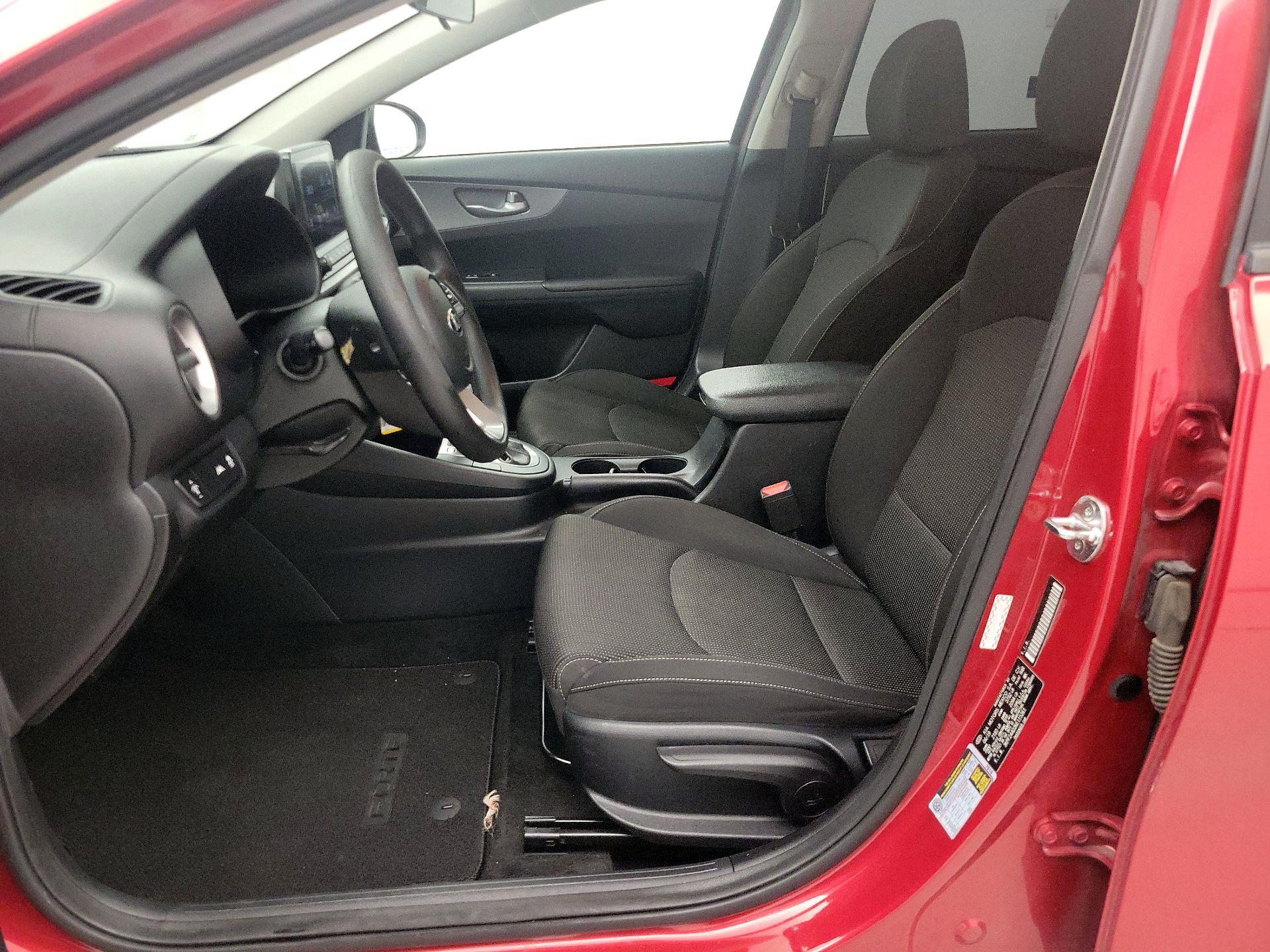 Thumbnail: 2019 Kia Forte - 11