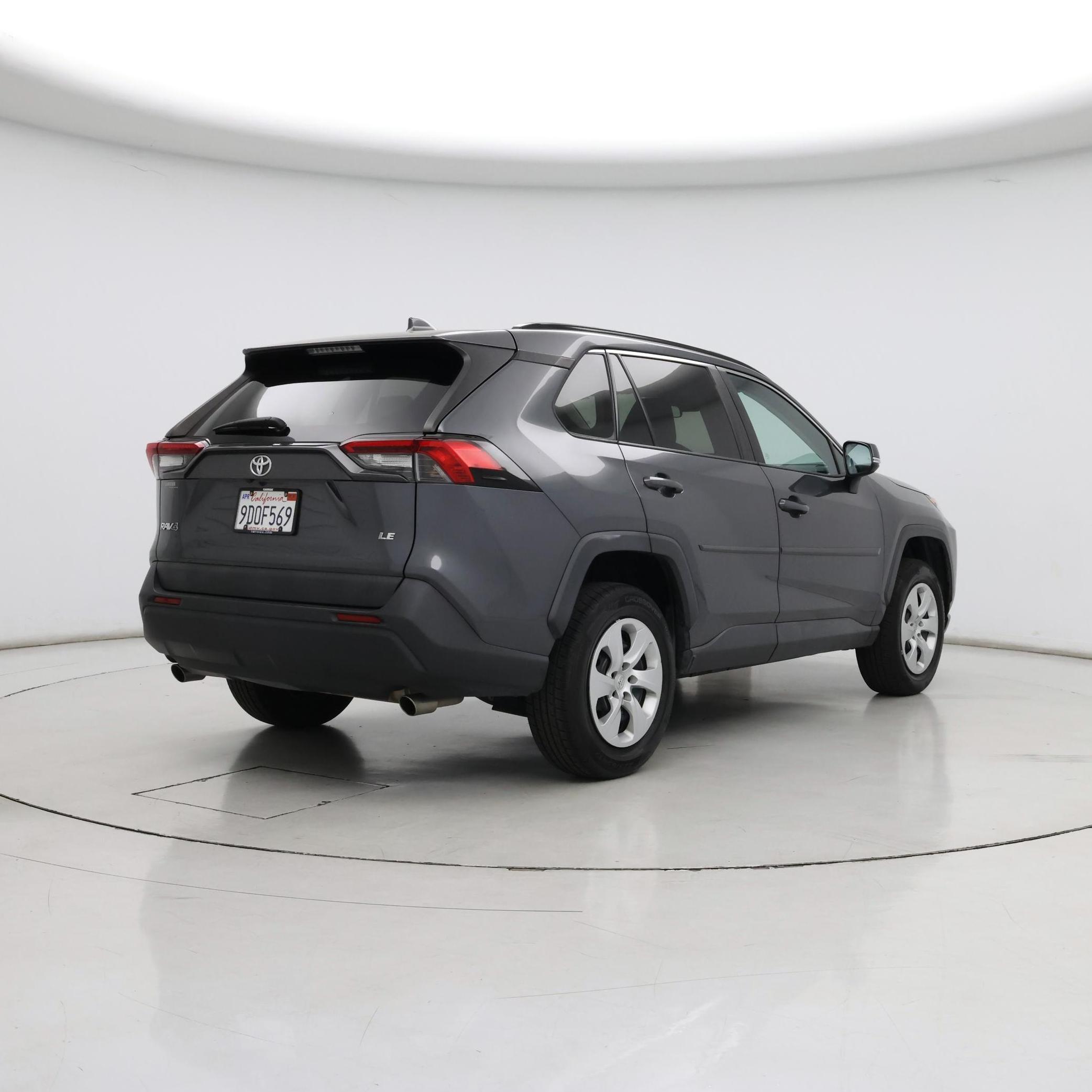 Thumbnail: 2019 Toyota RAV4 - 8