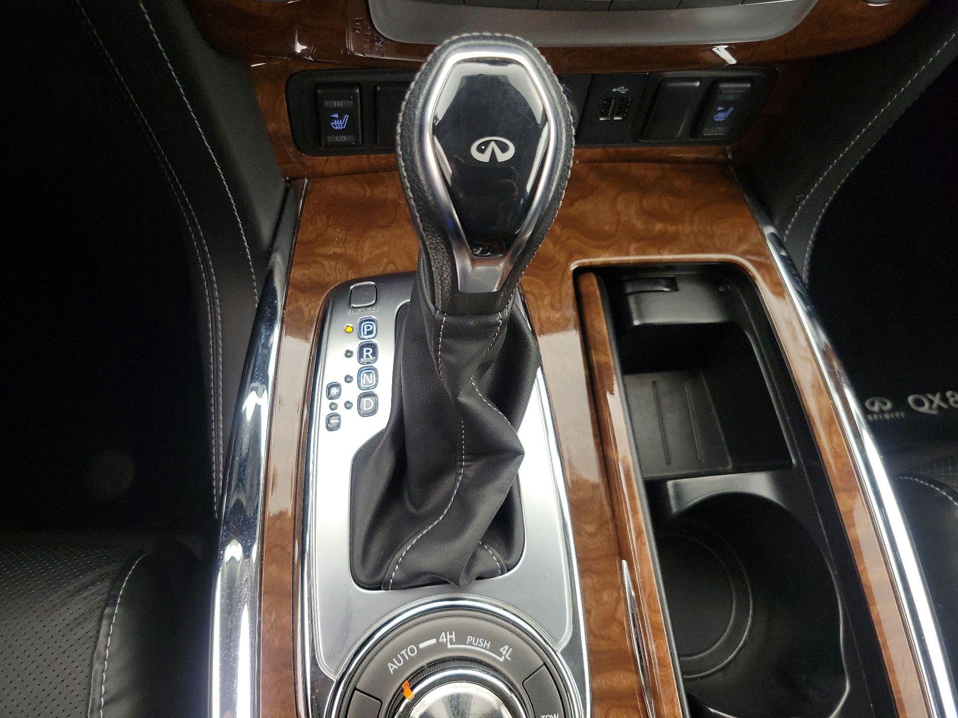 Thumbnail: 2019 INFINITI QX80 - 18