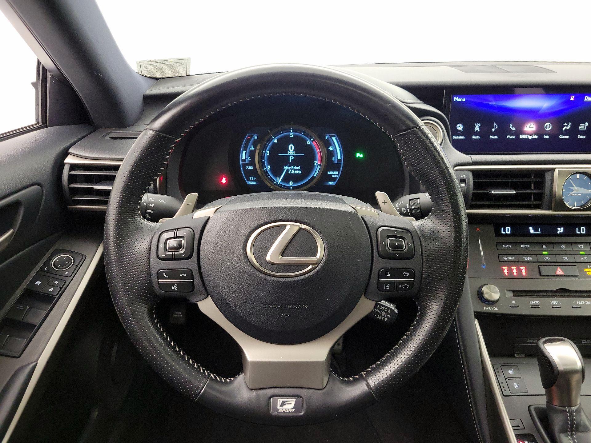 Thumbnail: 2019 Lexus IS - 10