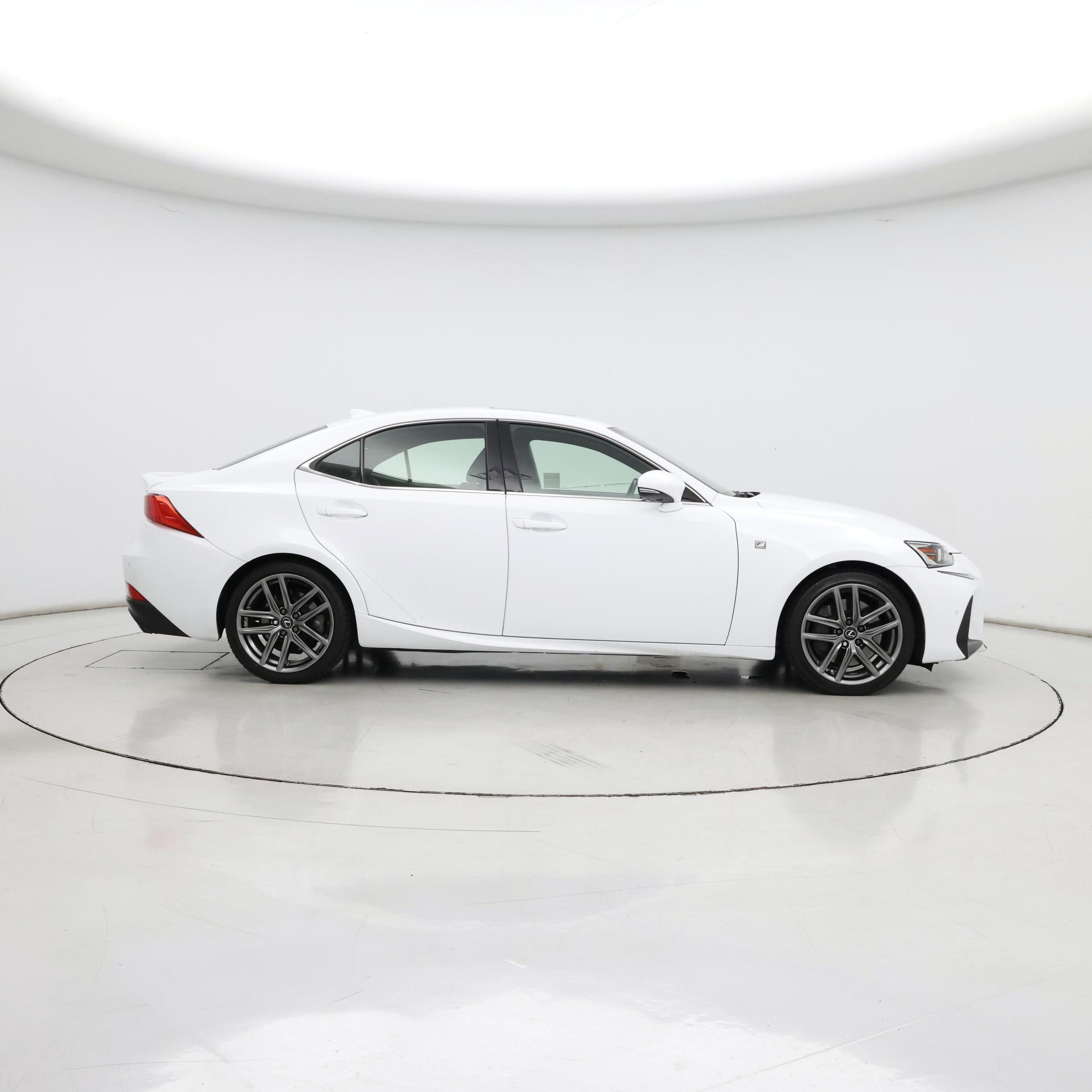Thumbnail: 2019 Lexus IS - 7