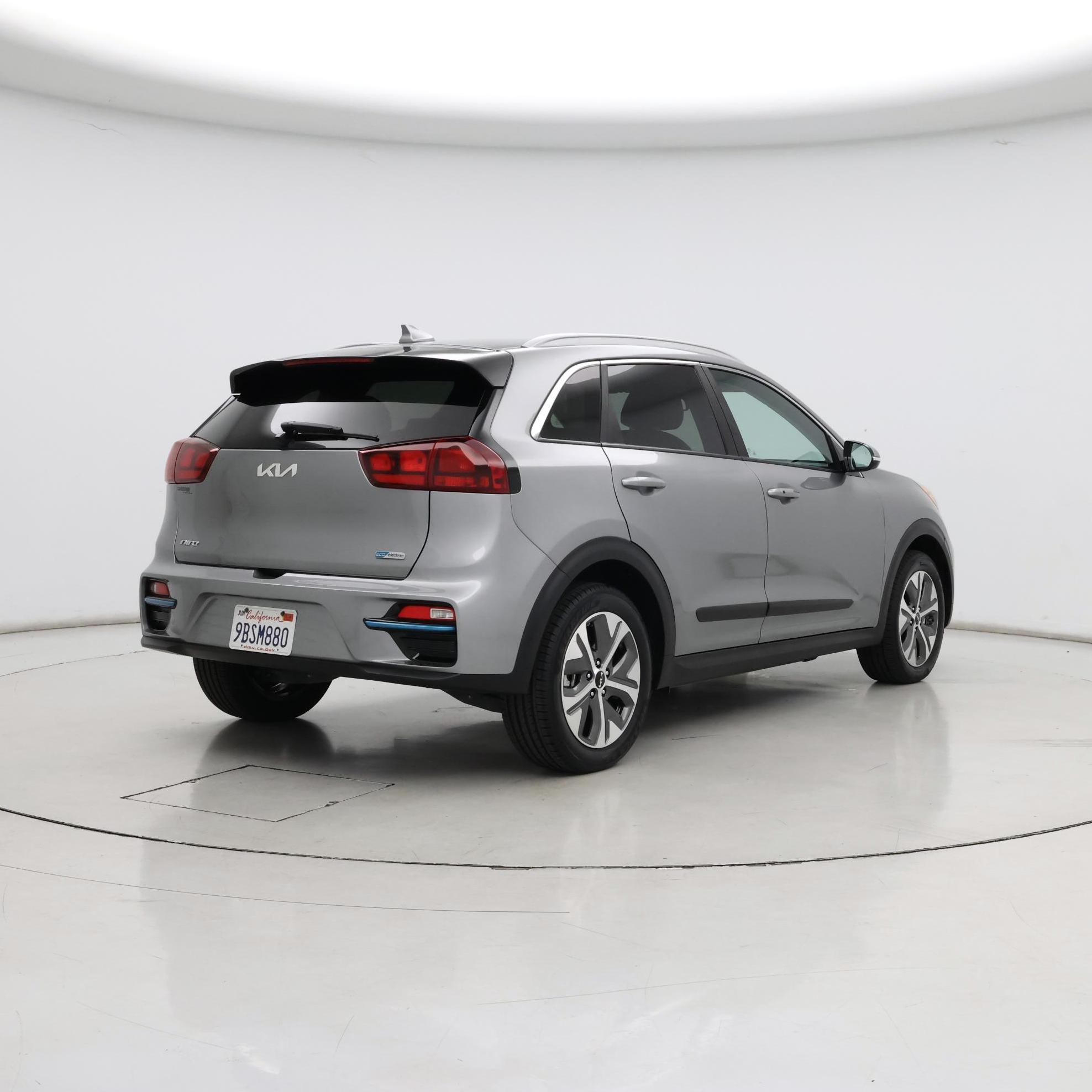 Thumbnail: 2022 Kia Niro - 8