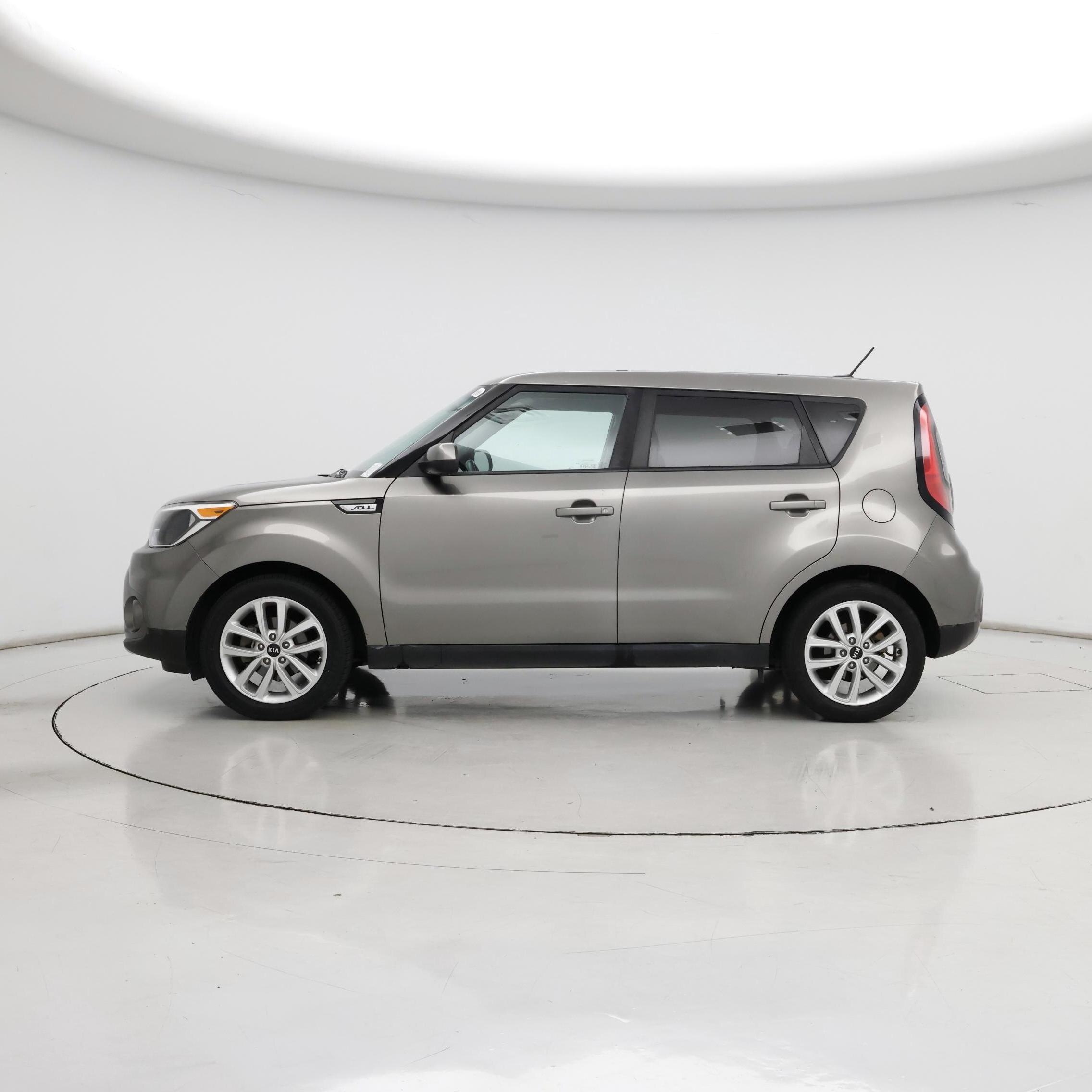 Thumbnail: 2018 Kia Soul - 3