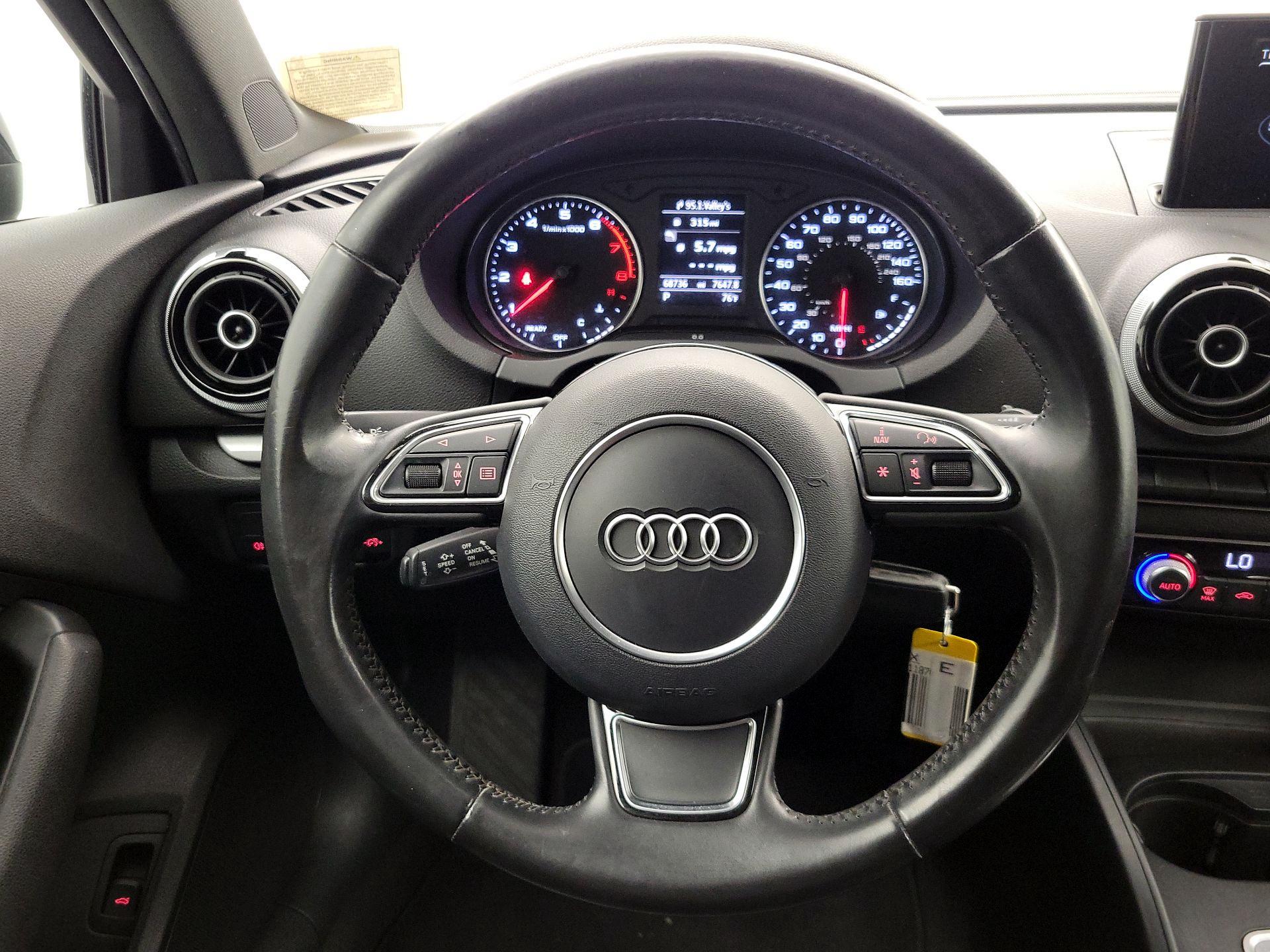 Thumbnail: 2016 Audi A3 - 10