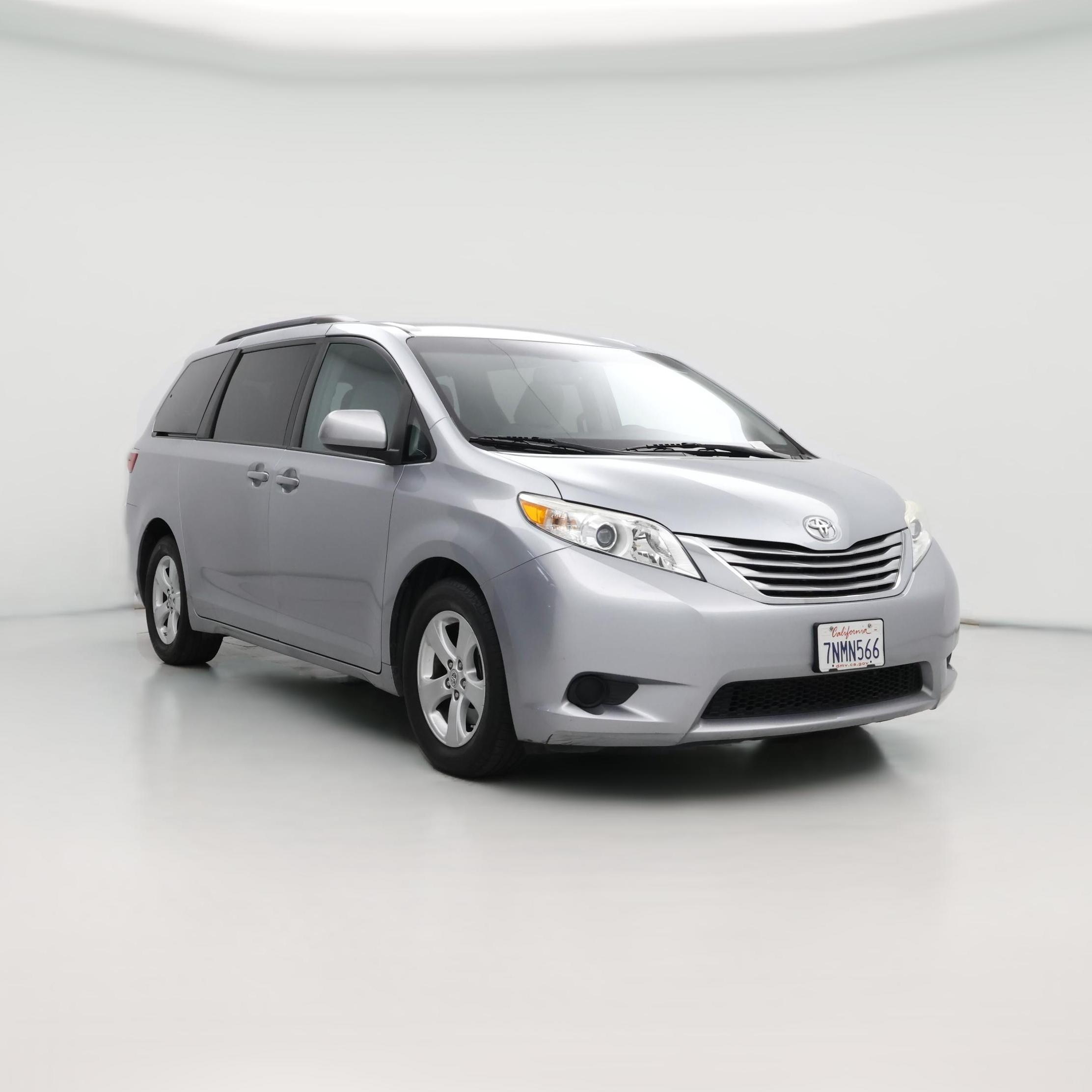 Thumbnail: 2015 Toyota Sienna - 1