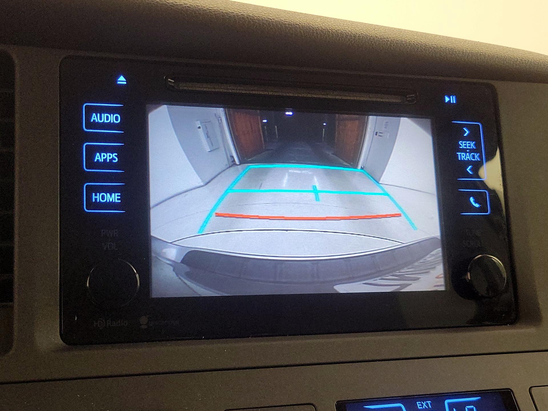 Thumbnail: 2015 Toyota Sienna - 14