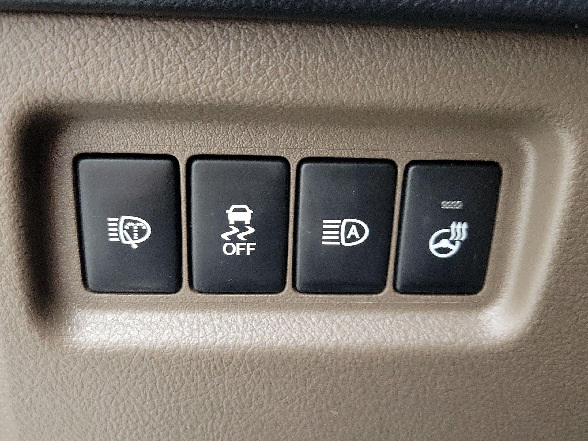 Thumbnail: 2021 Lexus GX - 13