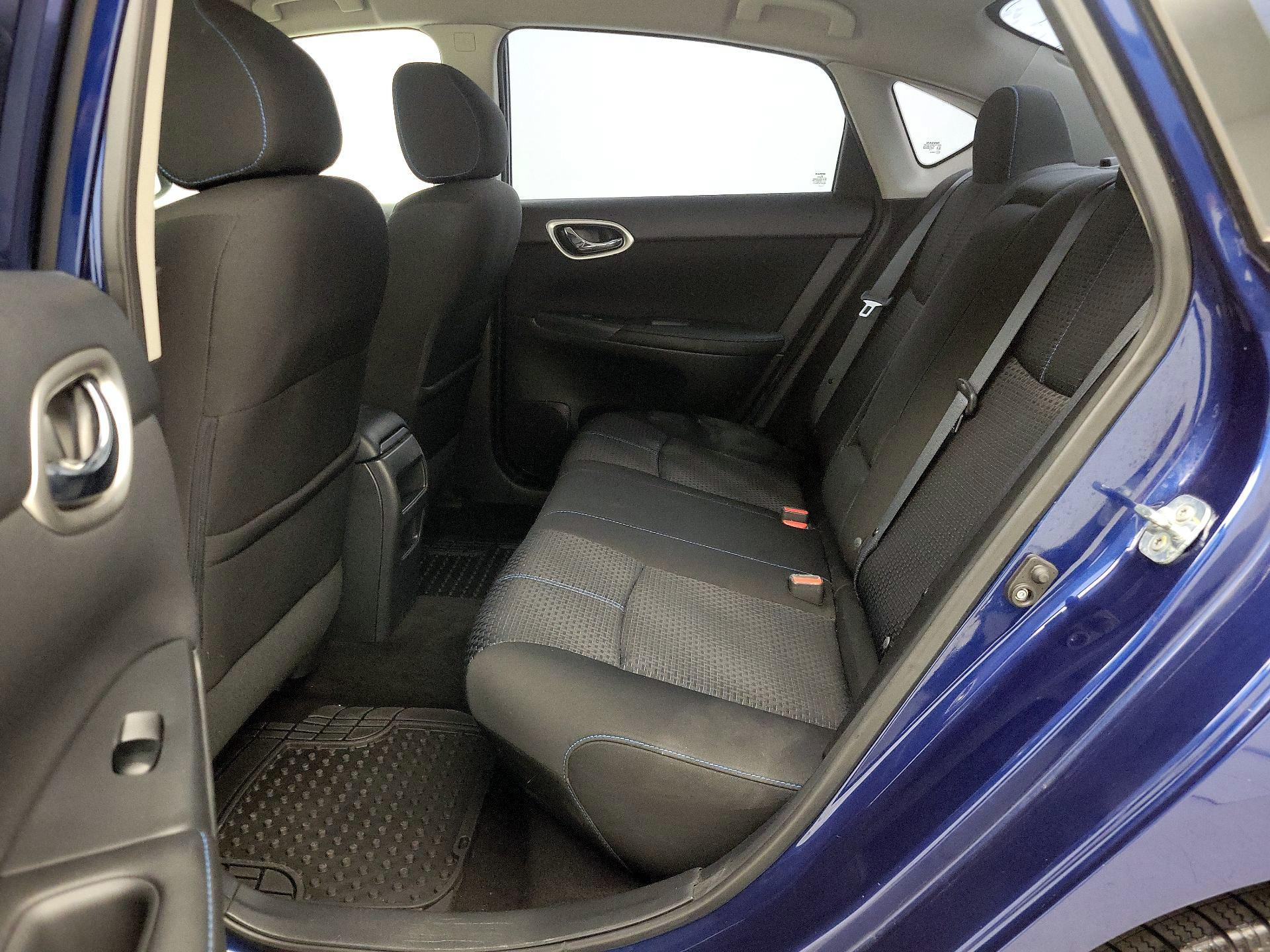 Thumbnail: 2016 Nissan Sentra - 19