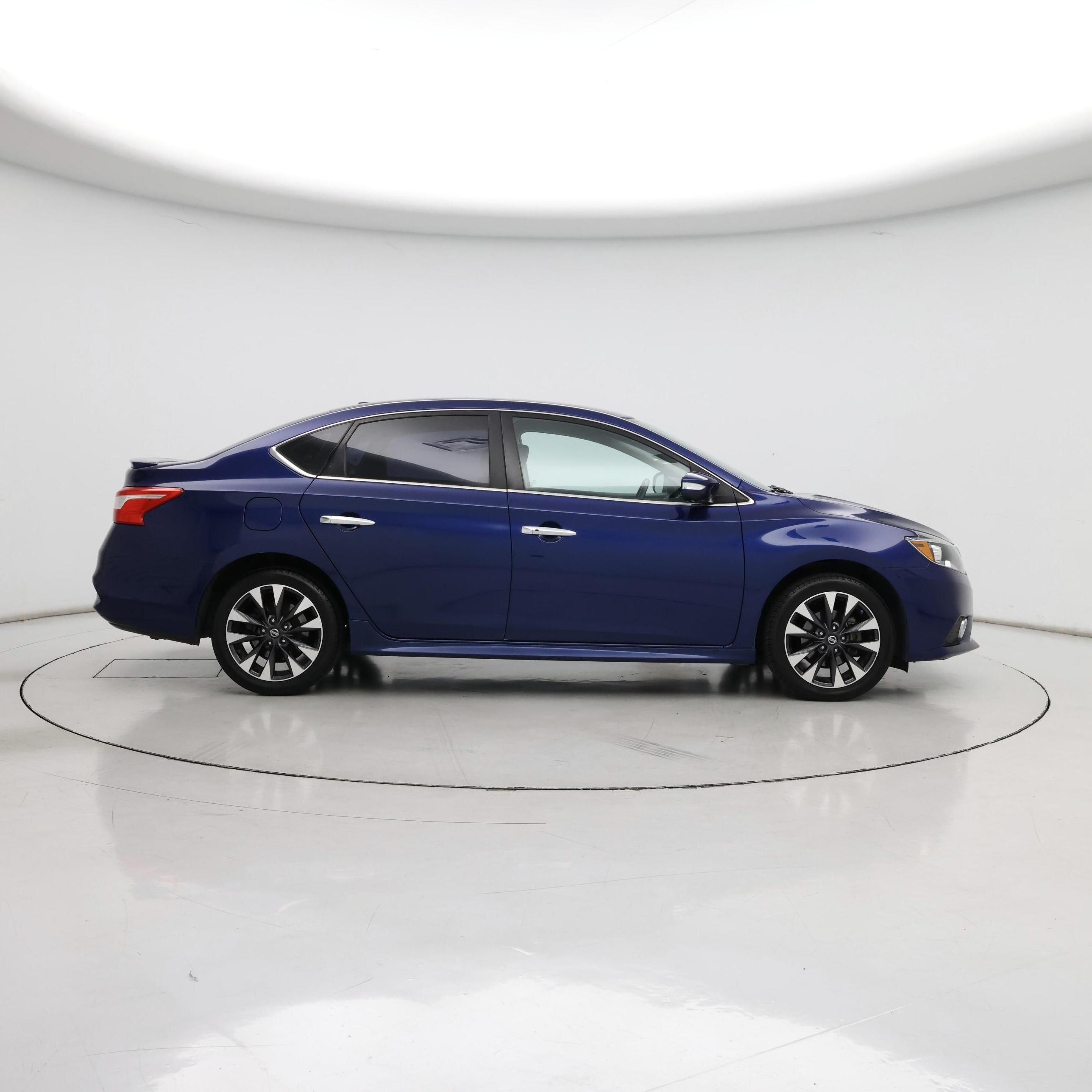 Thumbnail: 2016 Nissan Sentra - 7