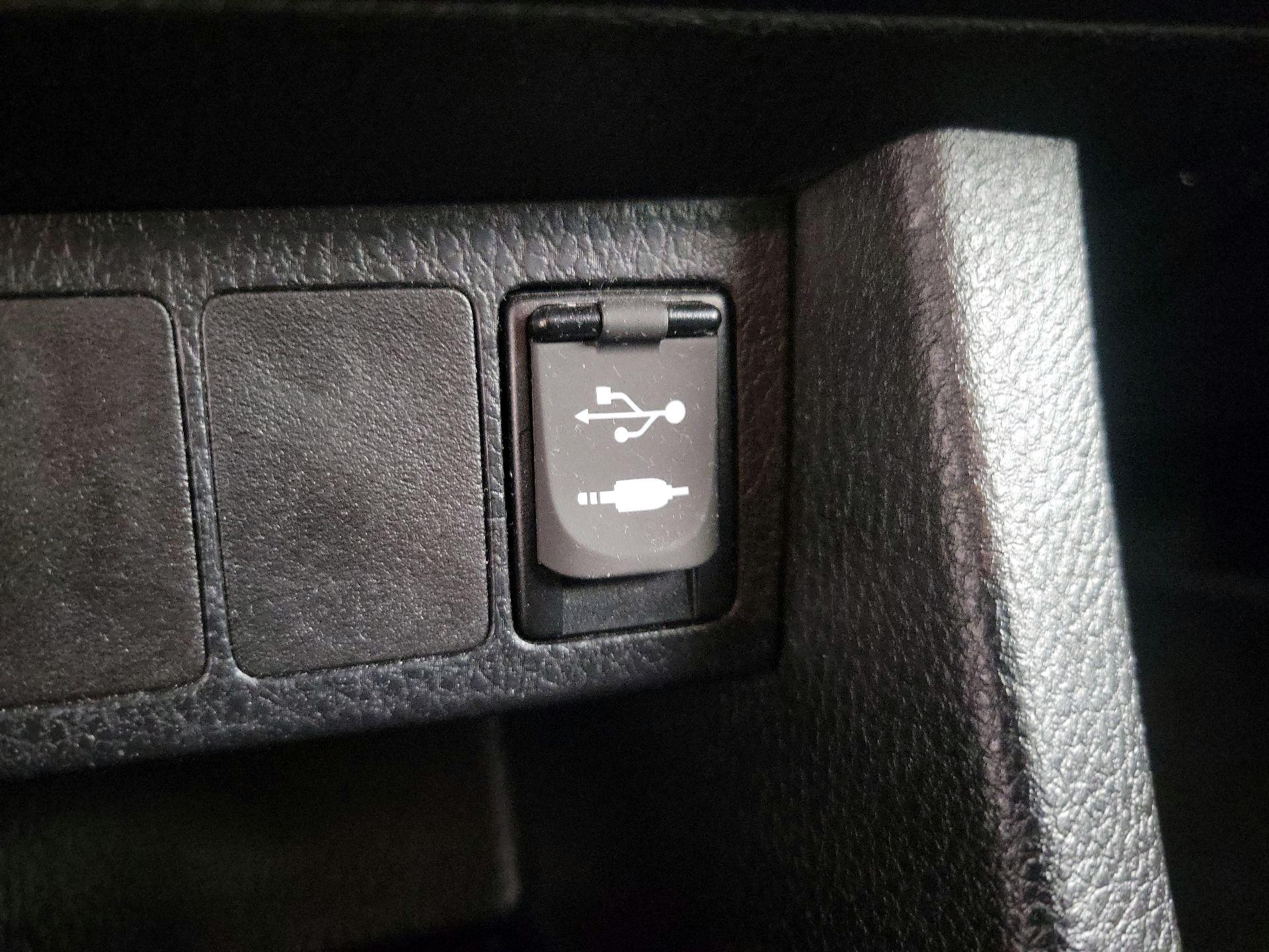 Thumbnail: 2016 Toyota Corolla - 18