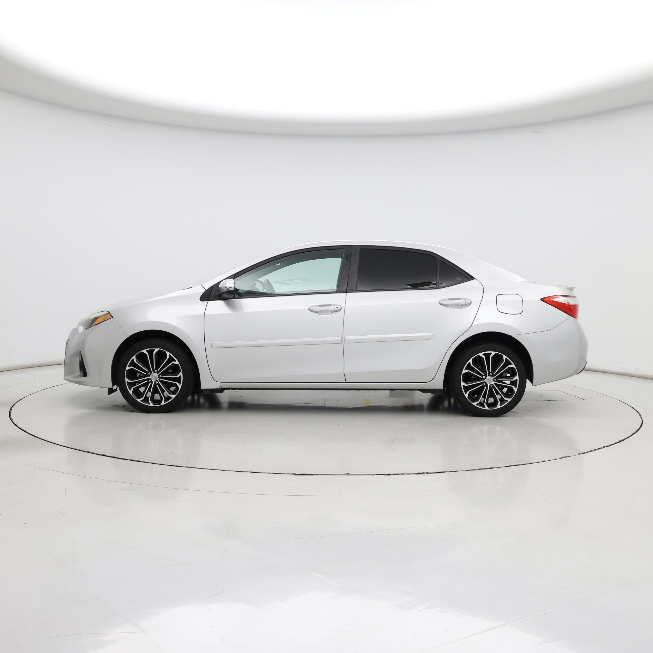 Thumbnail: 2016 Toyota Corolla - 3