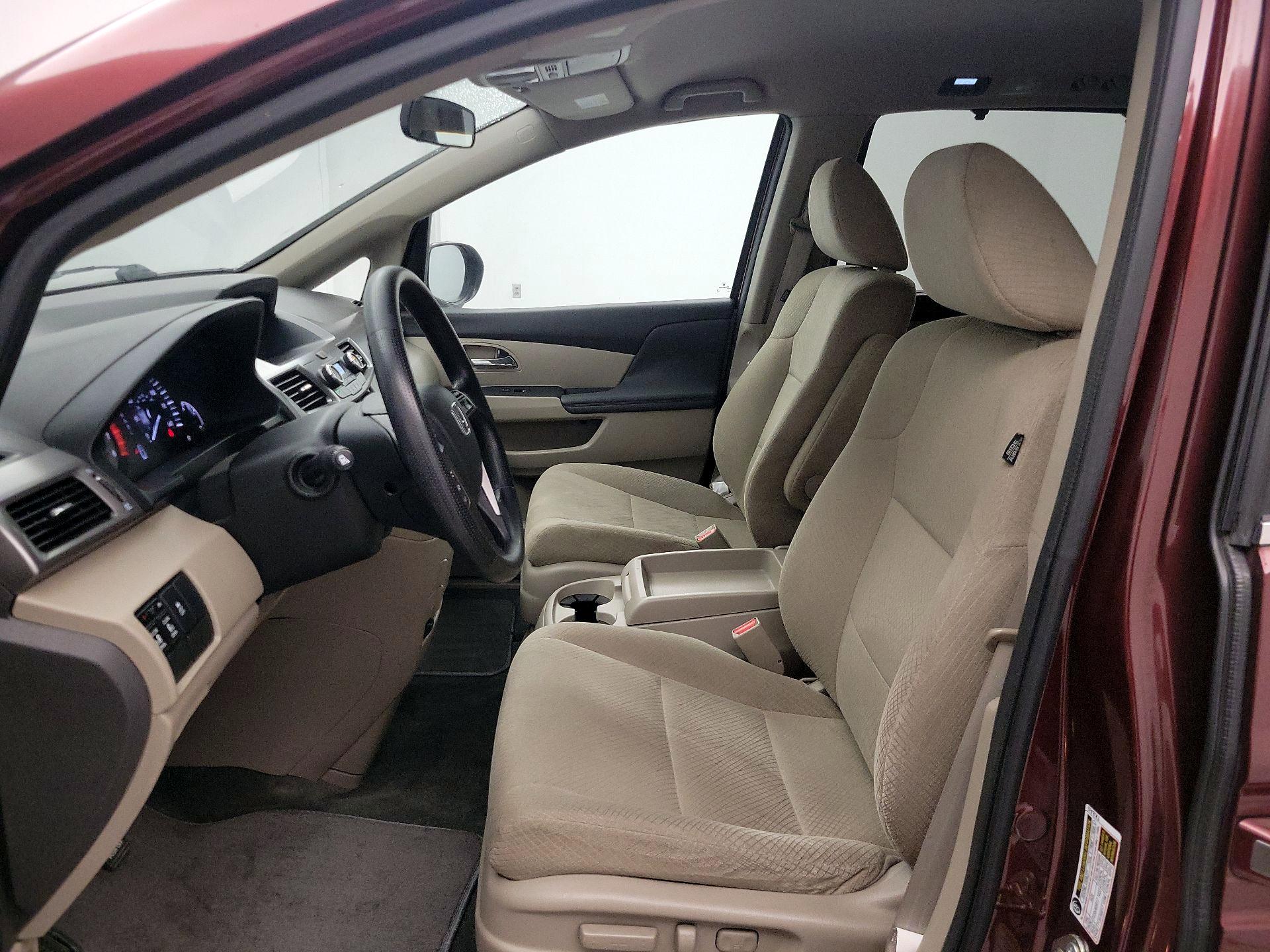 Thumbnail: 2016 Honda Odyssey - 11