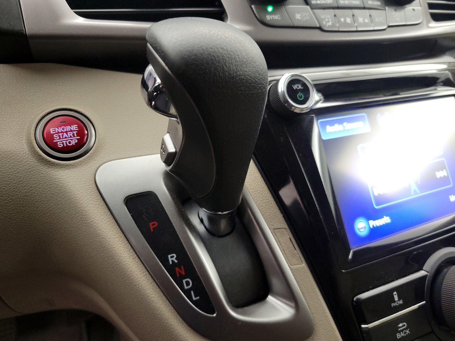 Thumbnail: 2016 Honda Odyssey - 17