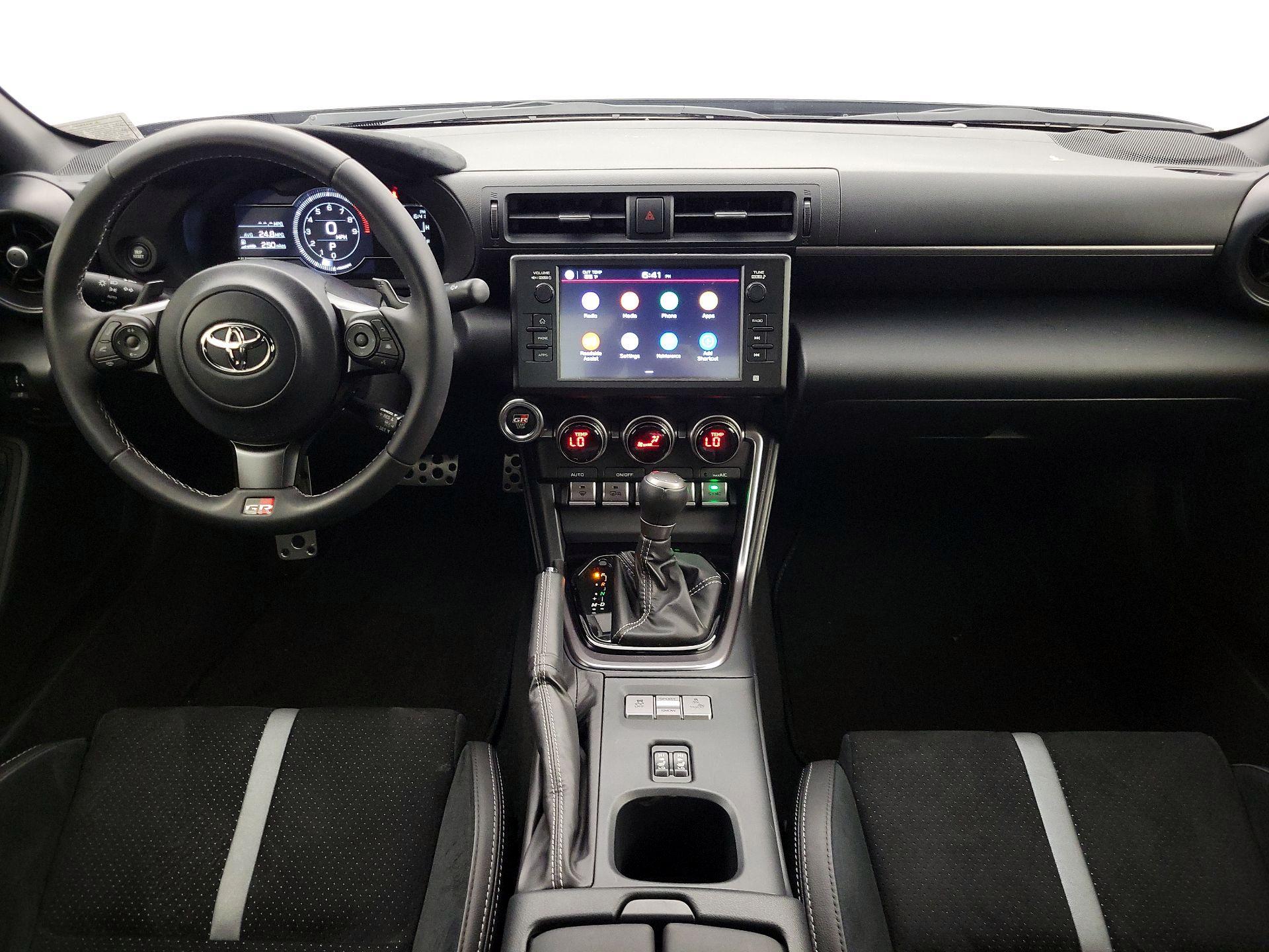 Thumbnail: 2025 Toyota GR86 - 9
