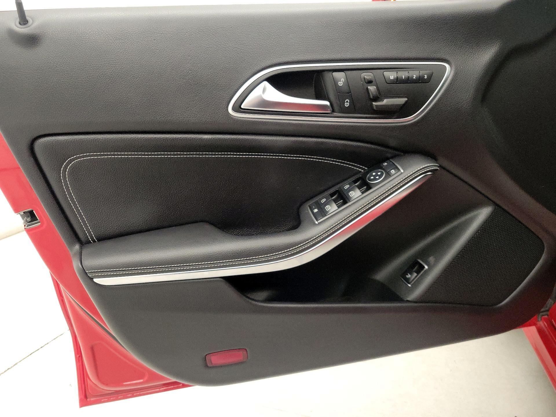Thumbnail: 2016 Mercedes-Benz CLA - 12
