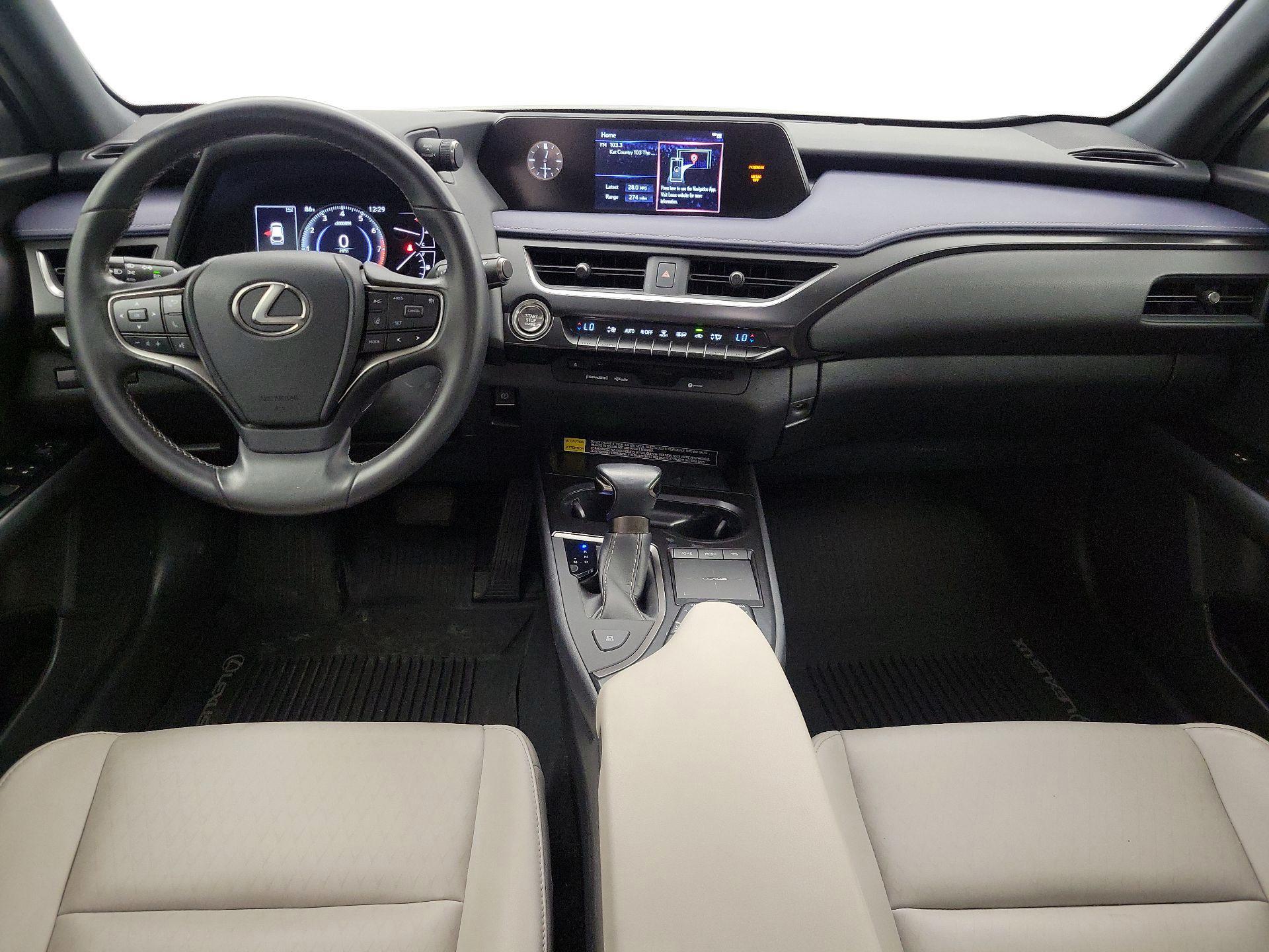 Thumbnail: 2021 Lexus UX - 9